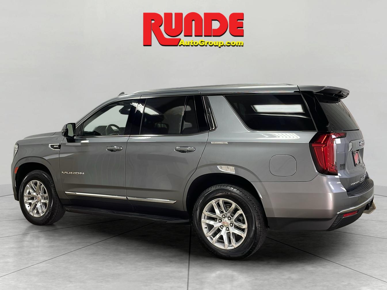 2022 Gmc Yukon SLT photo 3