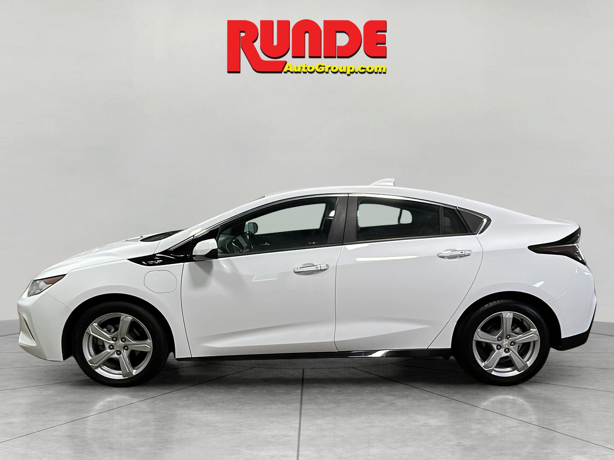 Used 2018 Chevrolet Volt LT with VIN 1G1RA6S58JU112158 for sale in East Dubuque, IL