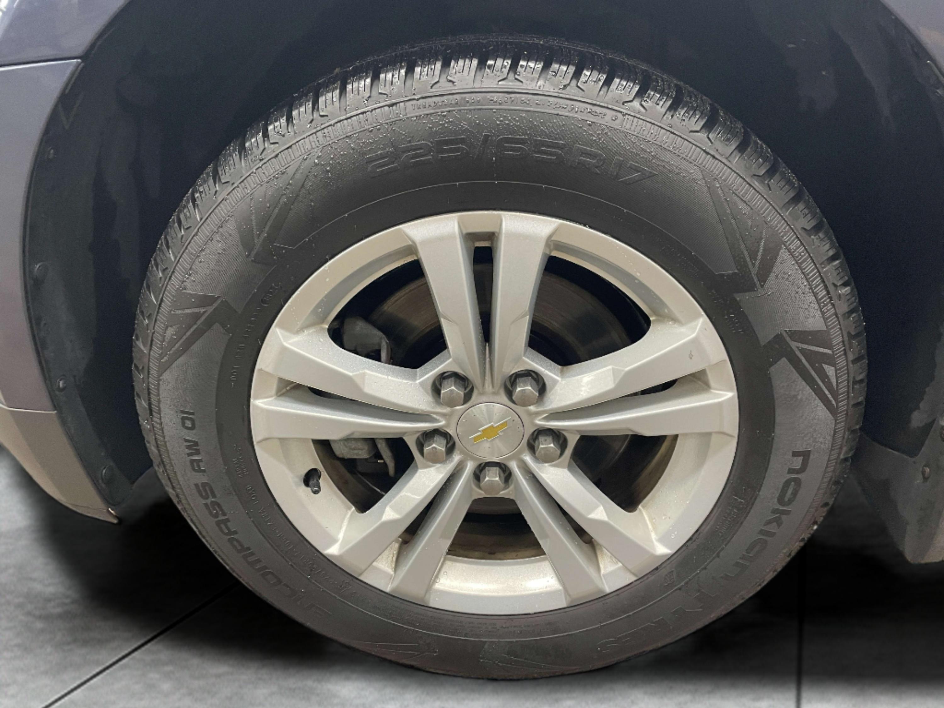 2013 Chevrolet Equinox LS photo 8