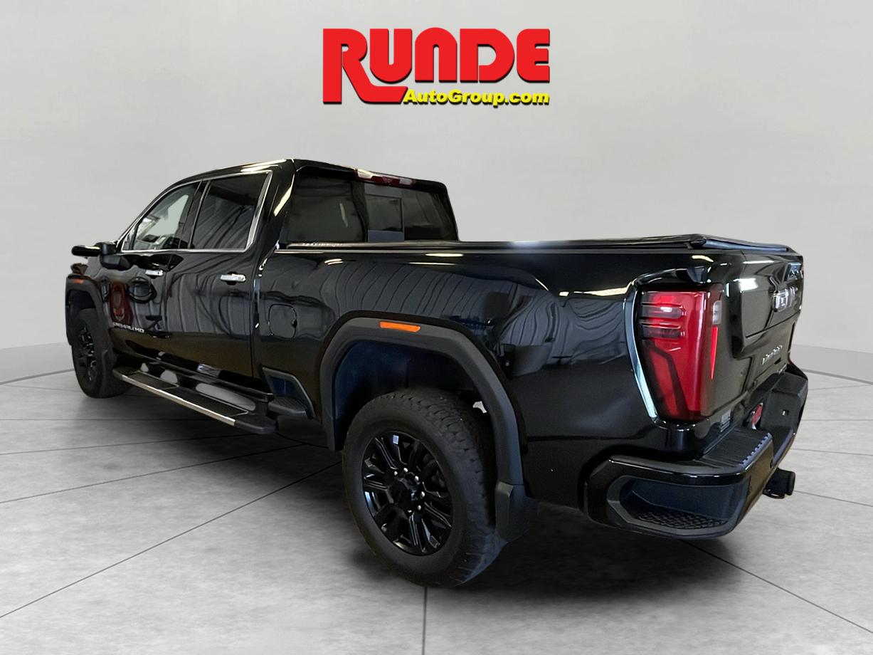 2024 Gmc Sierra 2500 HD Denali photo 3