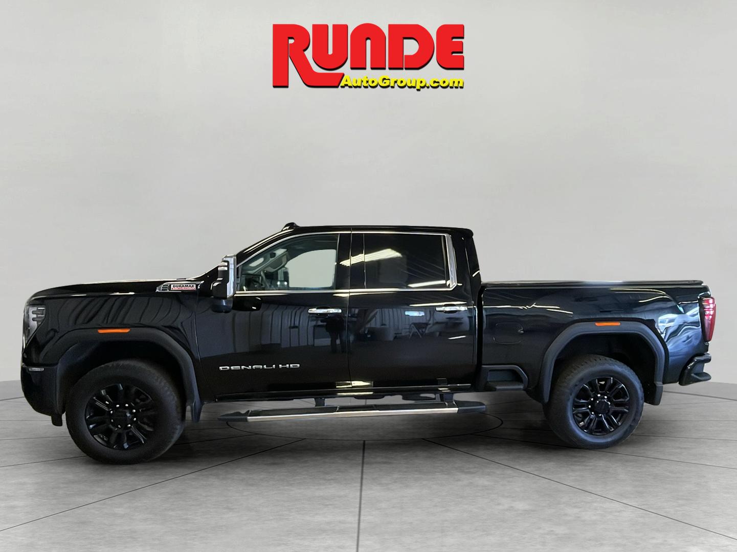 2024 Gmc Sierra 2500 HD Denali photo 2