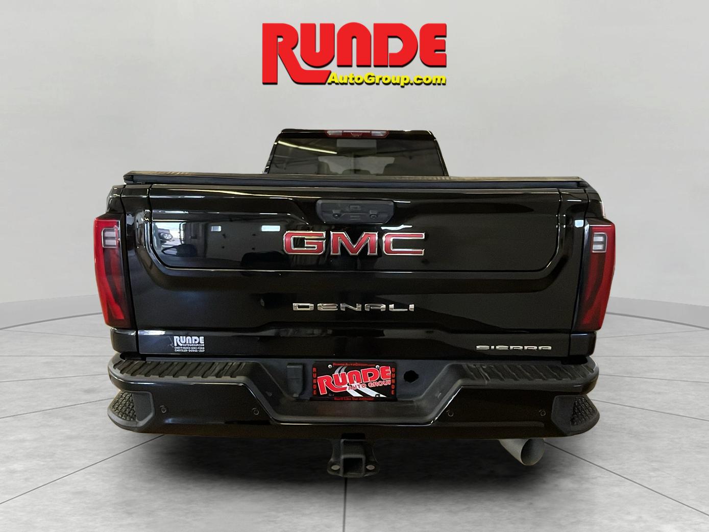2024 Gmc Sierra 2500 HD Denali photo 4