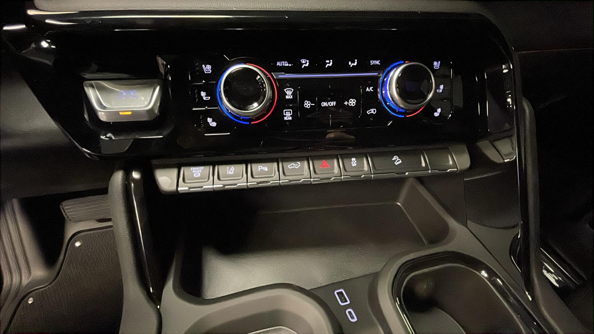 2025 Gmc Sierra 2500 HD AT4 photo 12