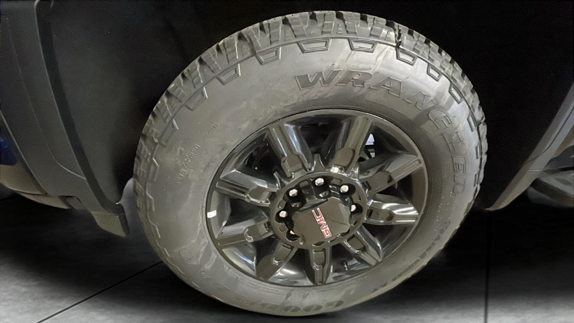 2025 Gmc Sierra 2500 HD AT4 photo 15
