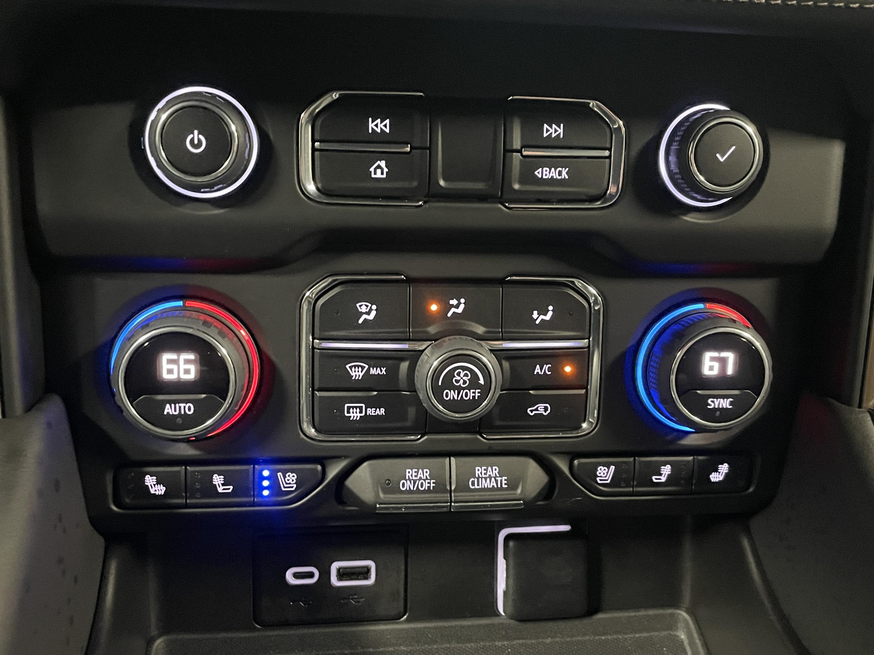 2022 Chevrolet Tahoe High Country photo 14