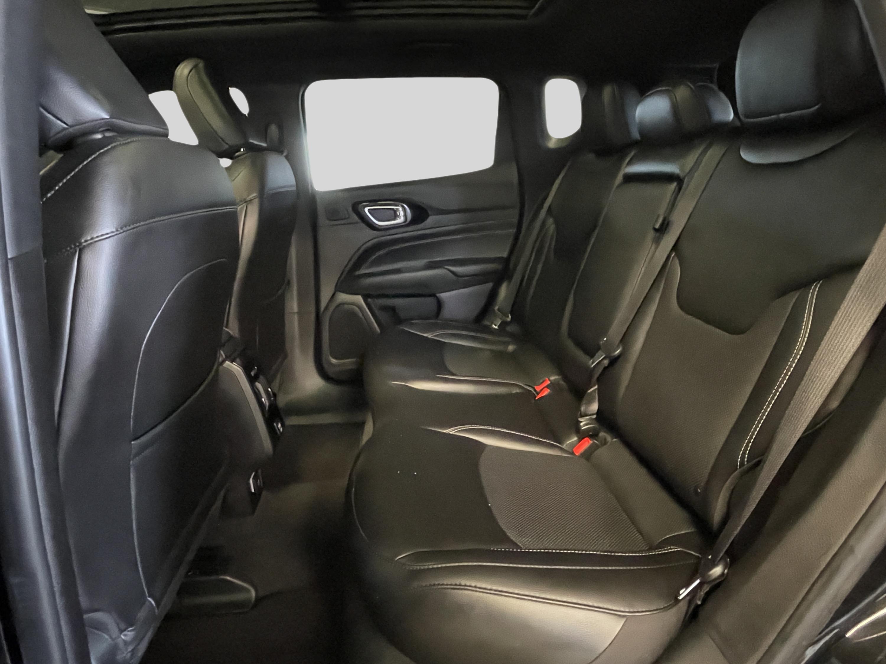 2022 Jeep Compass High Altitude photo 16