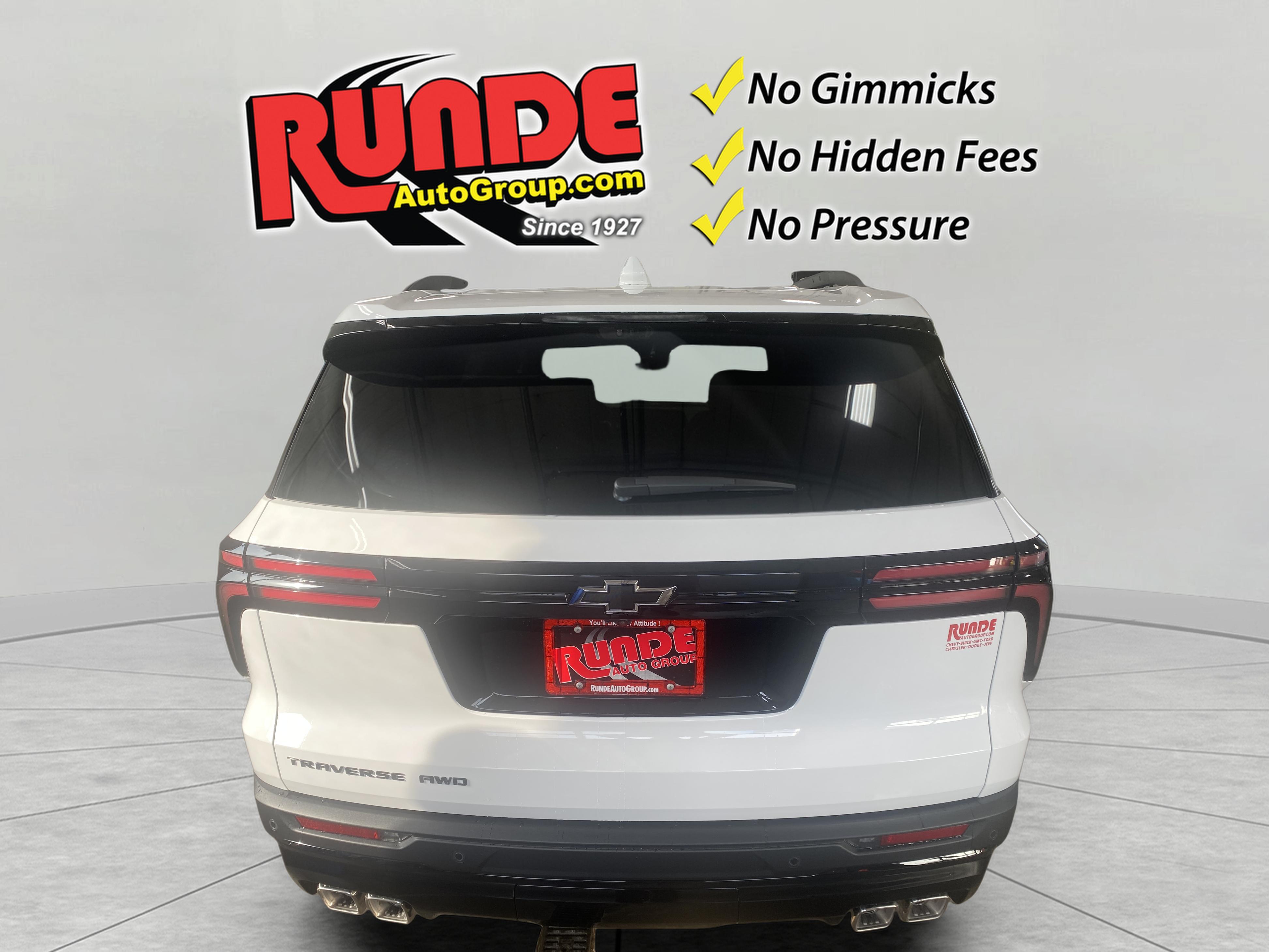2026 Chevrolet Traverse photo 3