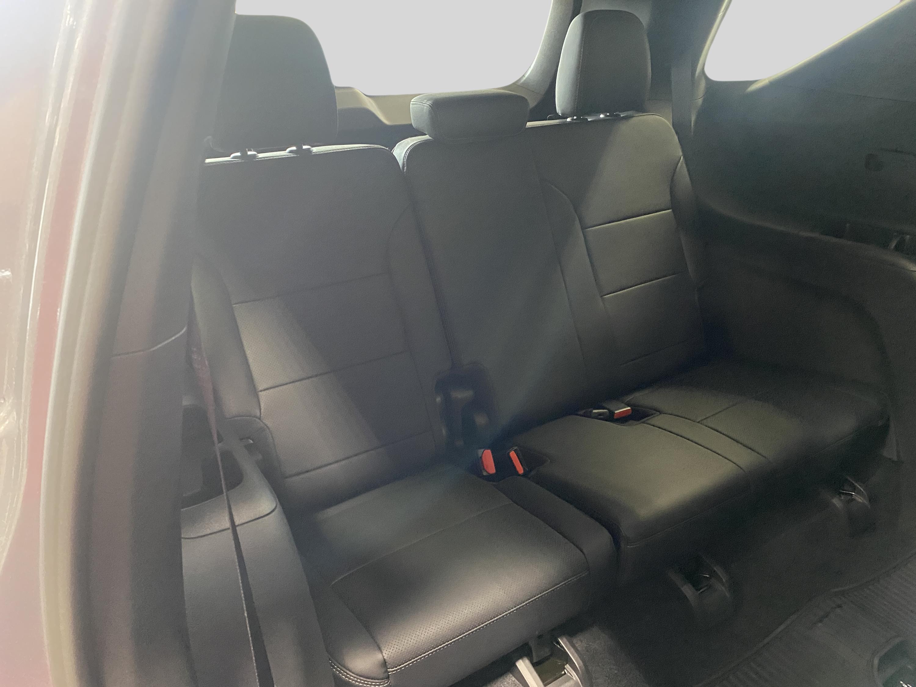 2026 Chevrolet Traverse High Country photo 9
