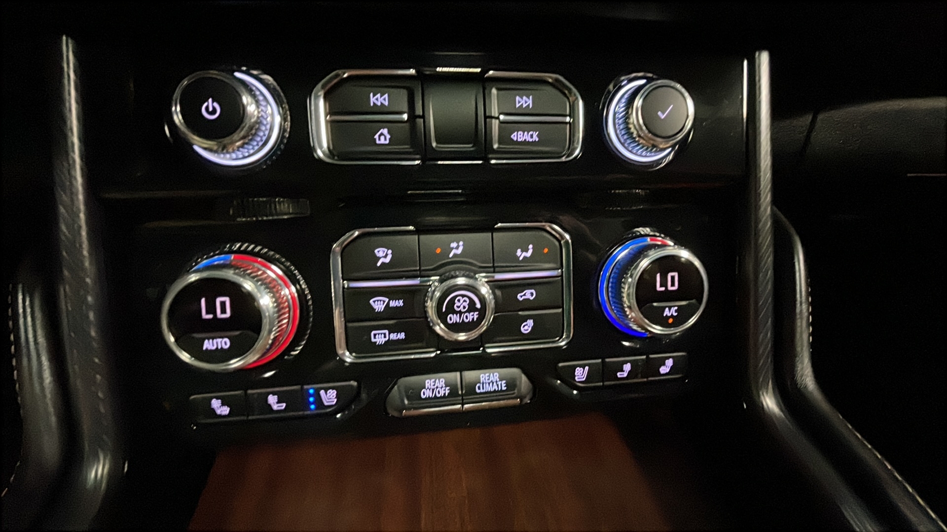 2023 Gmc Yukon Denali Ultimate photo 13