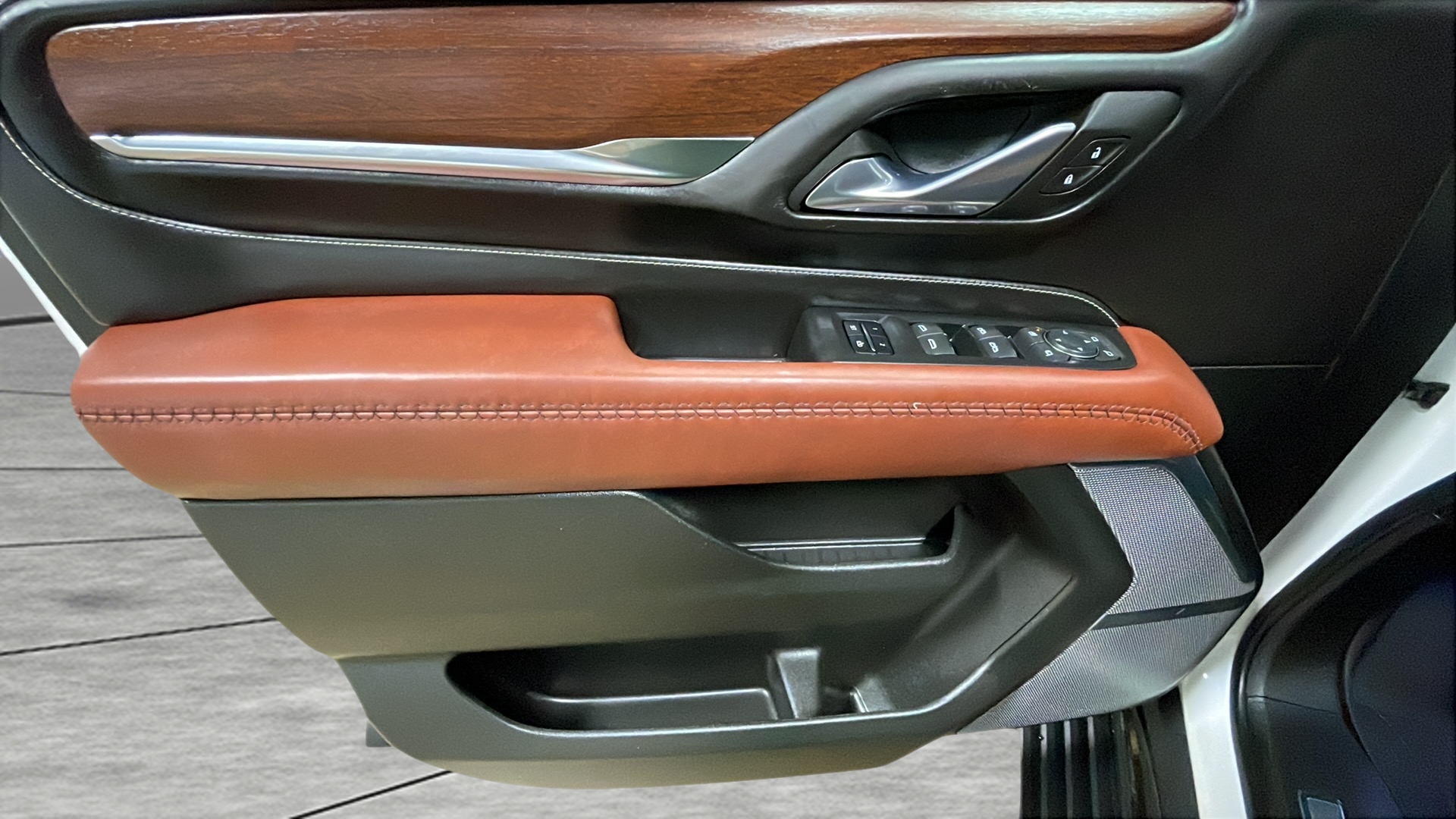 2023 Gmc Yukon Denali Ultimate photo 9