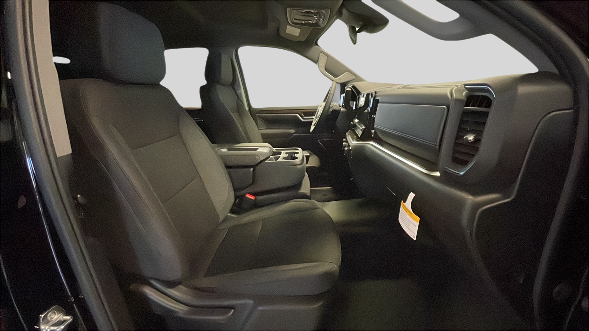 2026 Chevrolet Silverado 1500 LT photo 3