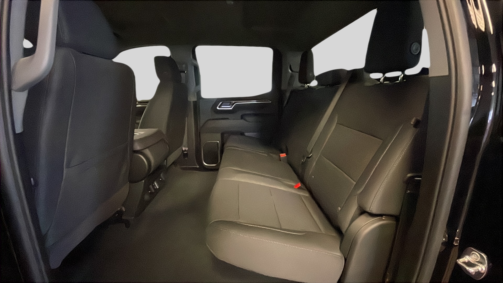 2026 Chevrolet Silverado 1500 LT photo 4