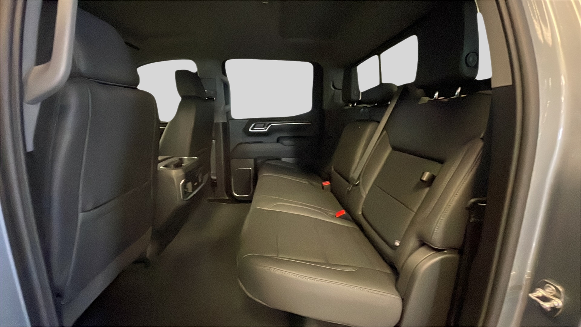 2026 Gmc Sierra 1500 SLT photo 4