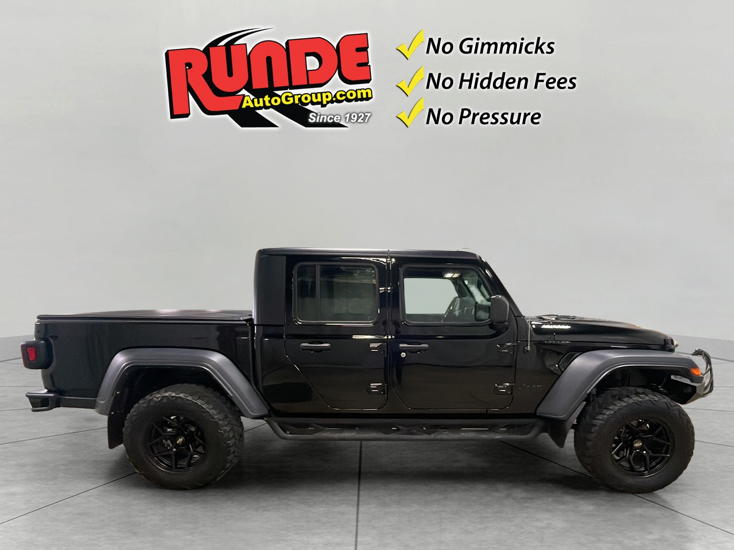 2023 Jeep Gladiator Sport photo 5