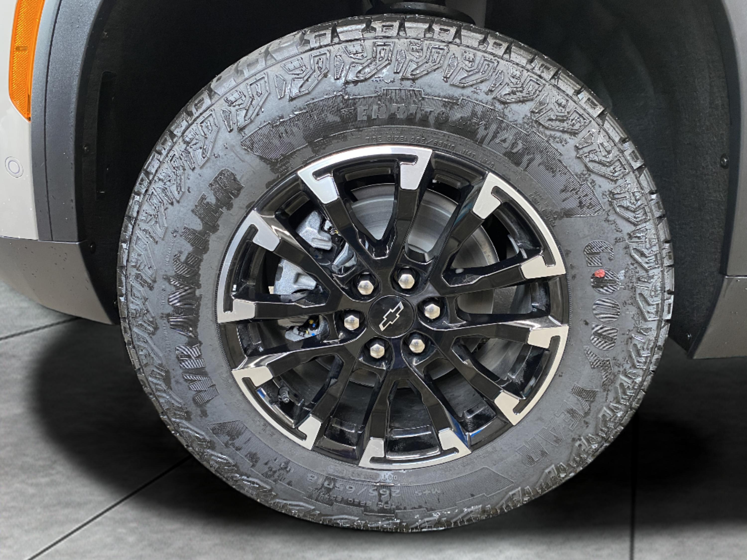 2026 Chevrolet Traverse Z71 photo 13