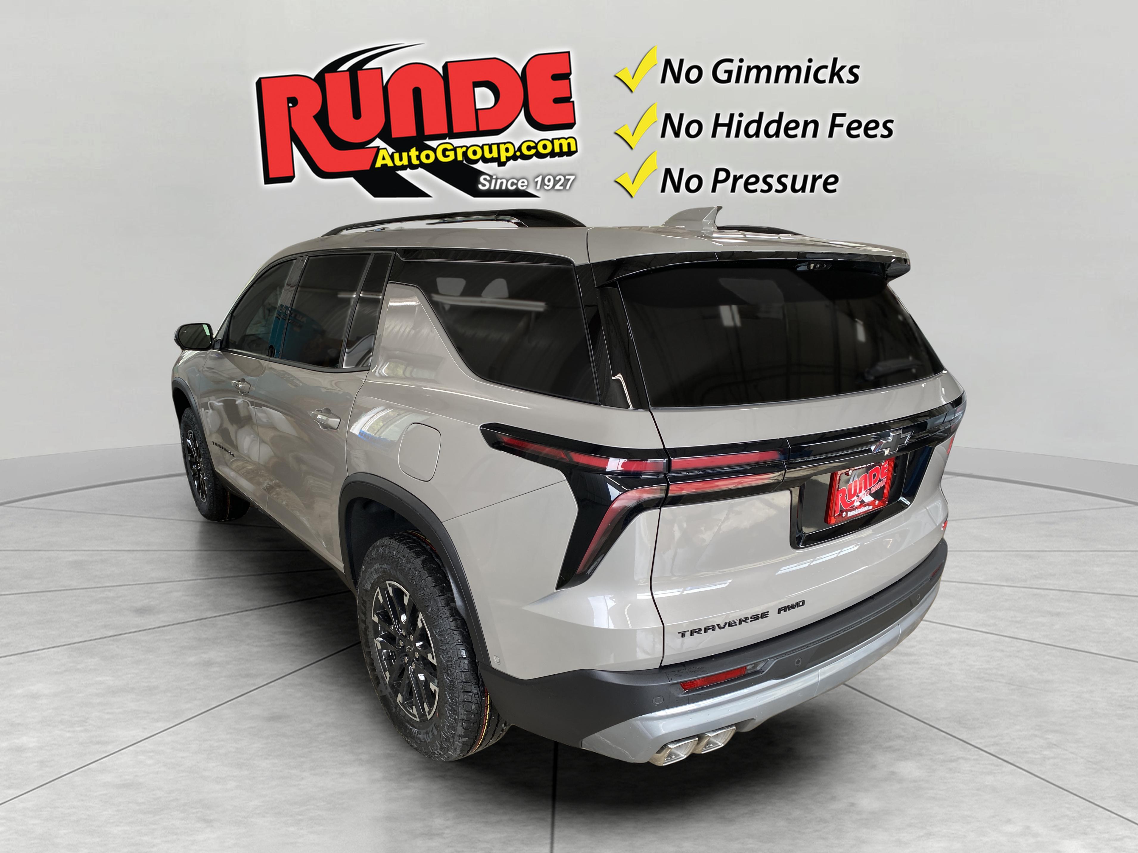 2026 Chevrolet Traverse Z71 photo 2