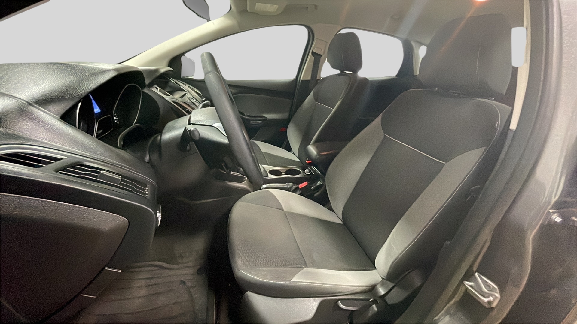 2014 Ford Focus SE photo 11