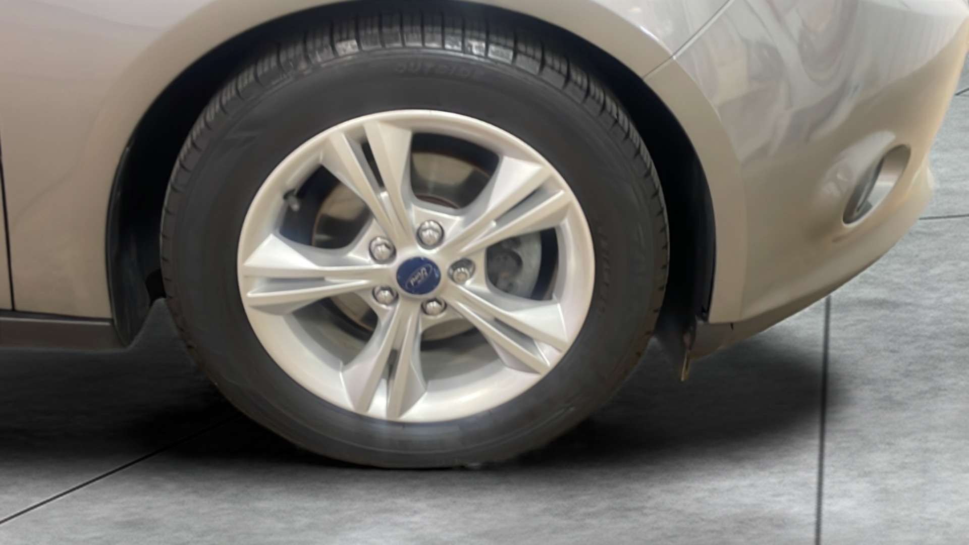 2014 Ford Focus SE photo 17