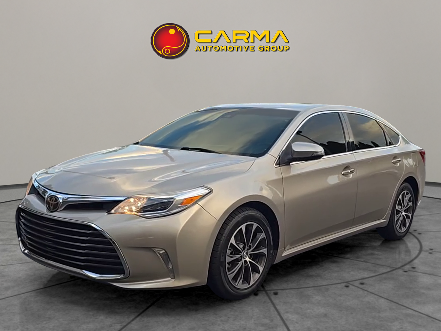 2018 Toyota Avalon XLE Premium's photo