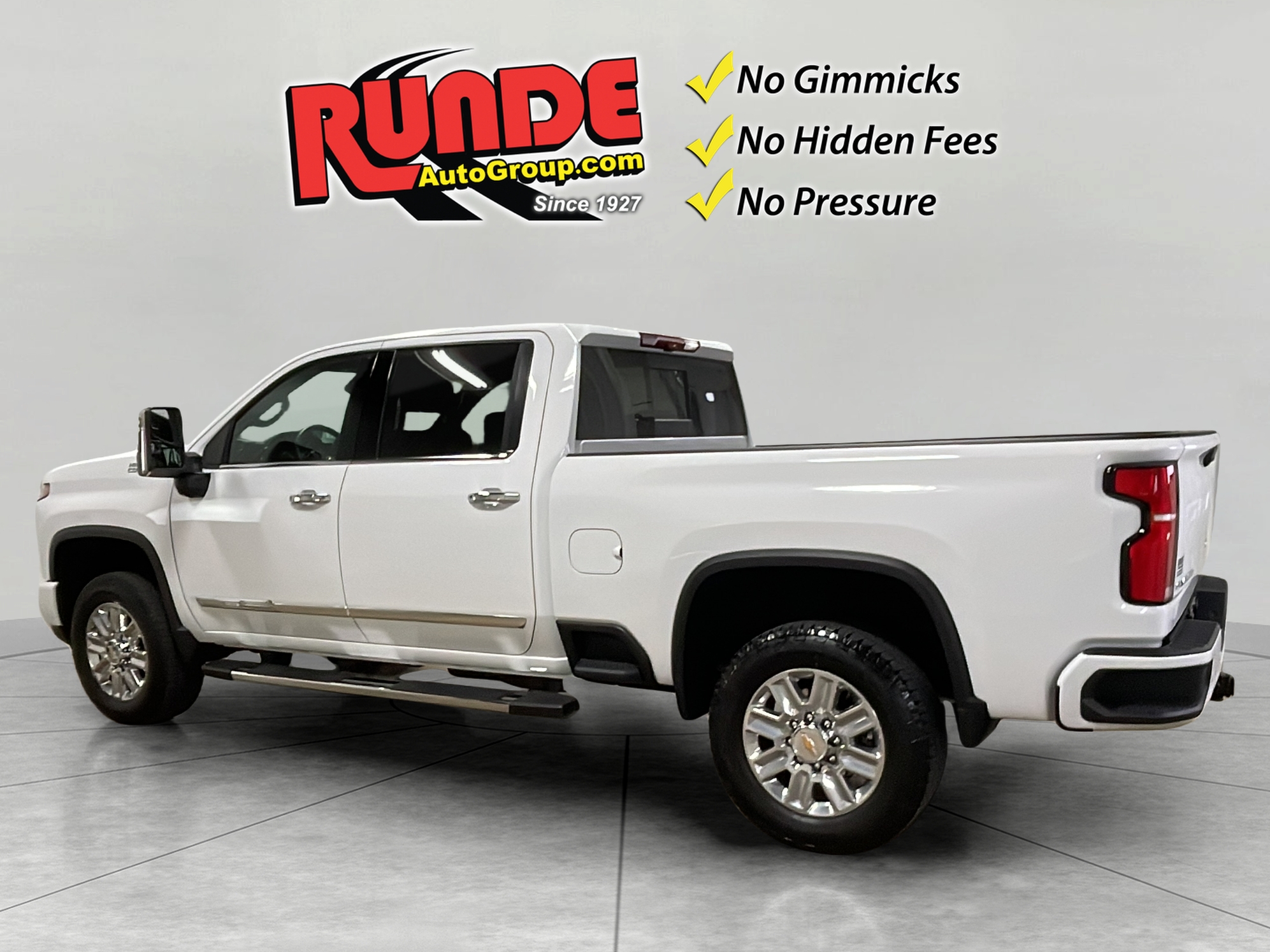 2025 Chevrolet Silverado 2500HD High Country photo 2