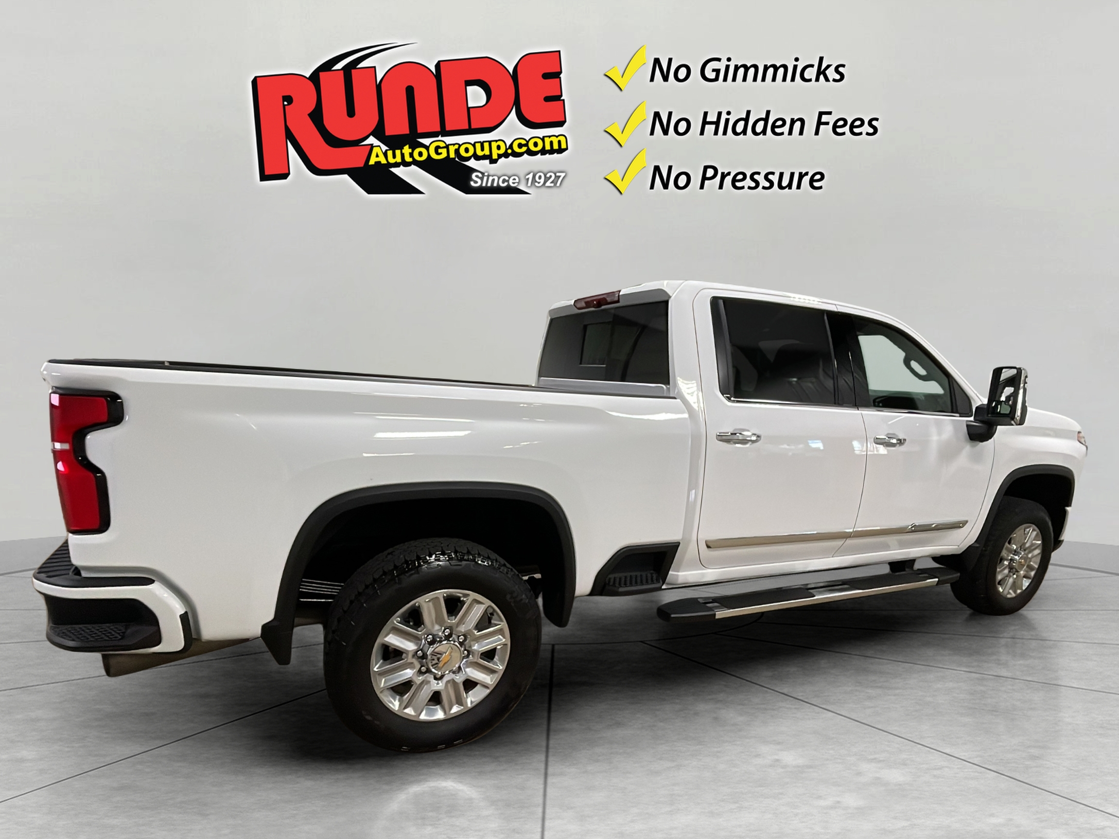 2025 Chevrolet Silverado 2500HD High Country photo 3