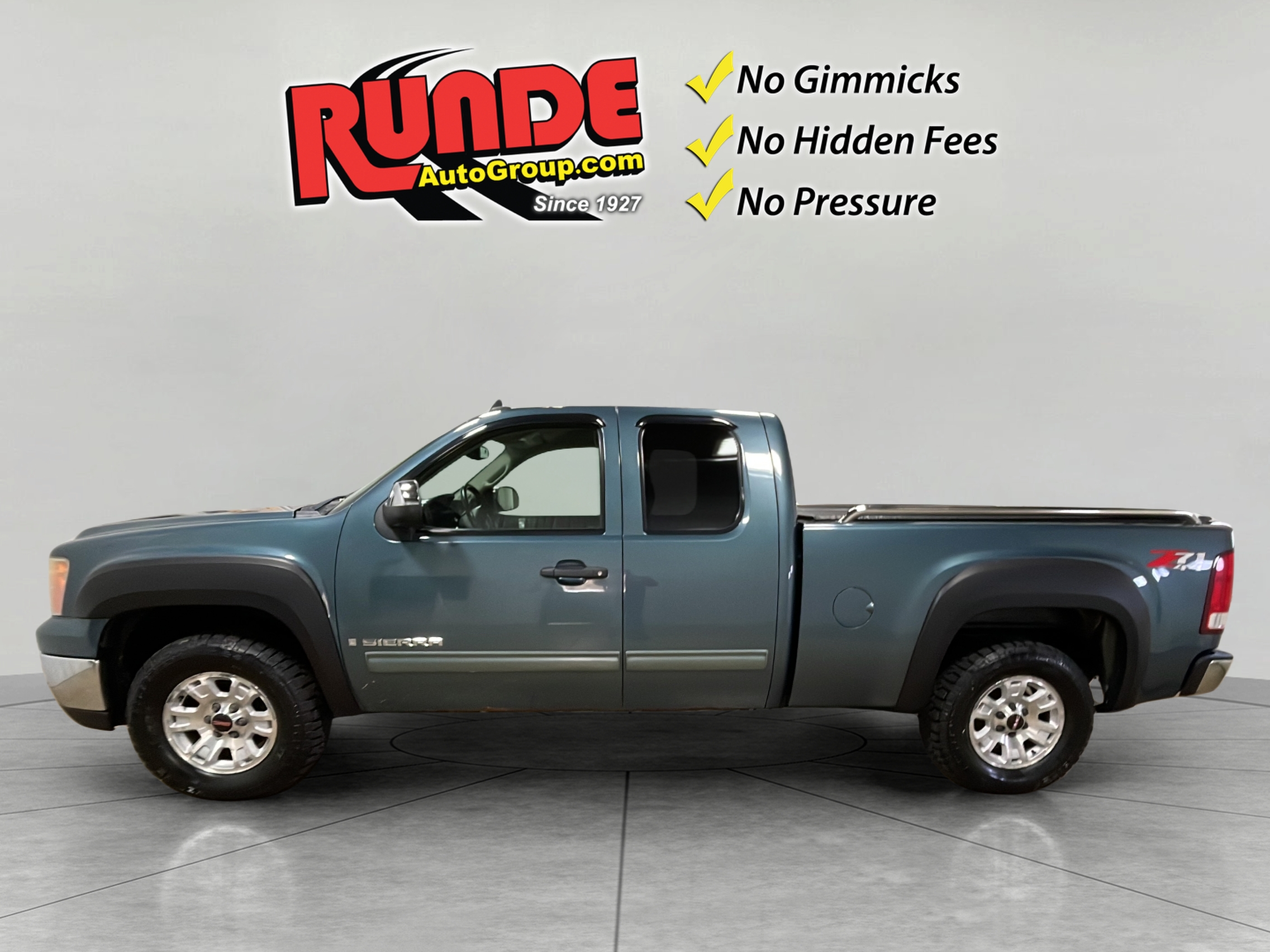 Used 2008 GMC Sierra 1500  with VIN 1GTEK19028Z316161 for sale in East Dubuque, IL