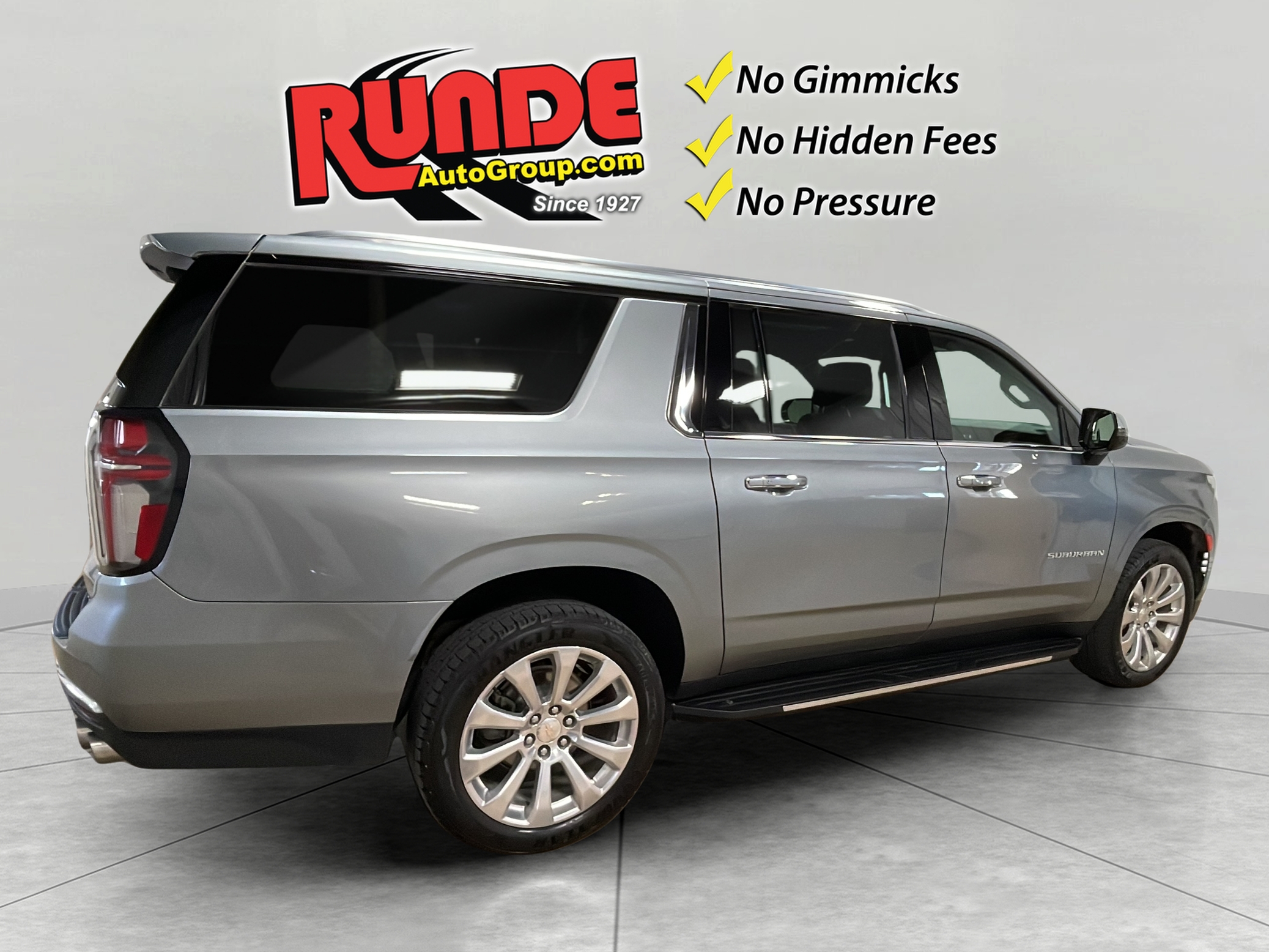 2023 Chevrolet Suburban Premier photo 3