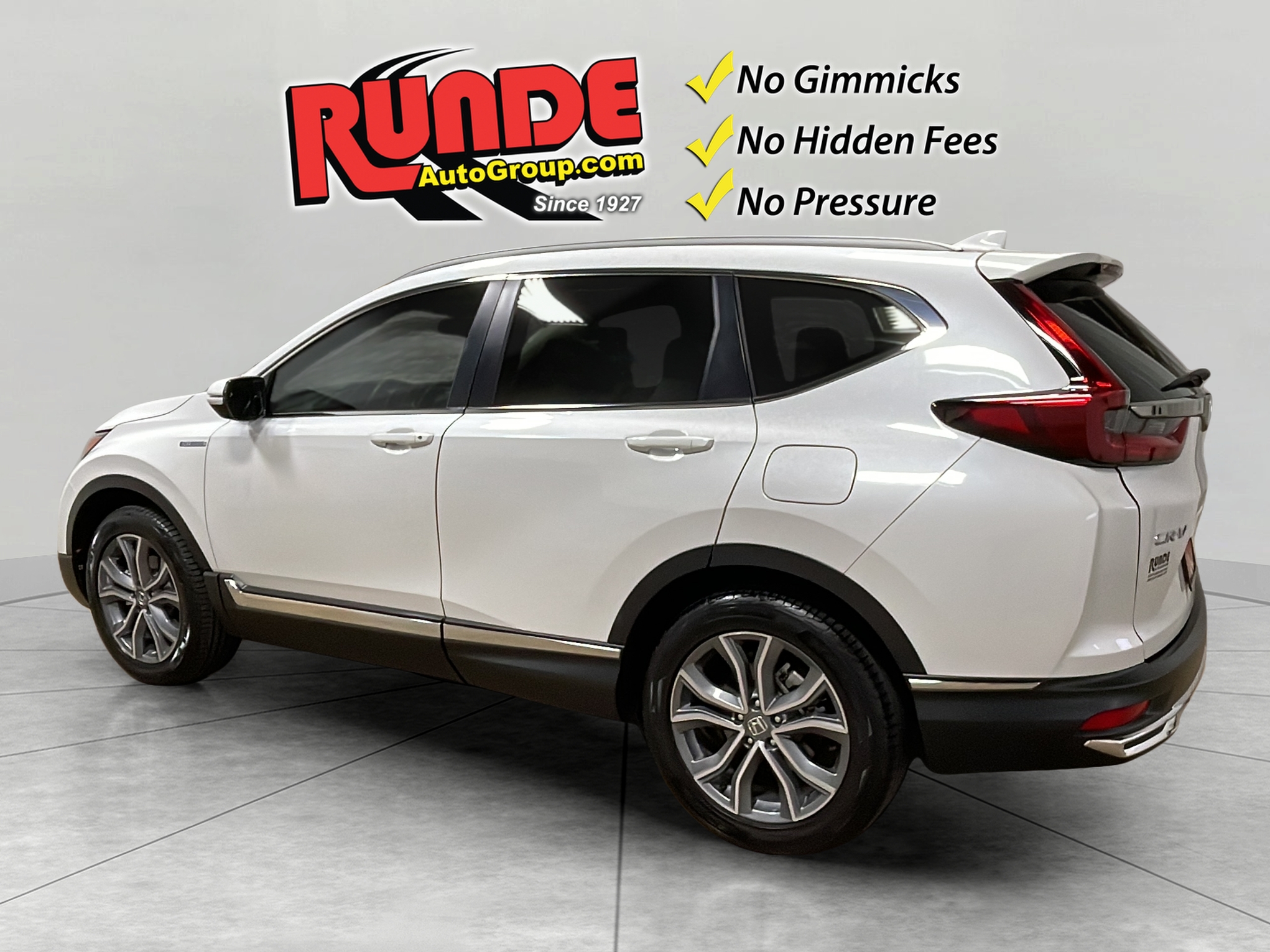 2022 Honda CR-V Hybrid Touring photo 3