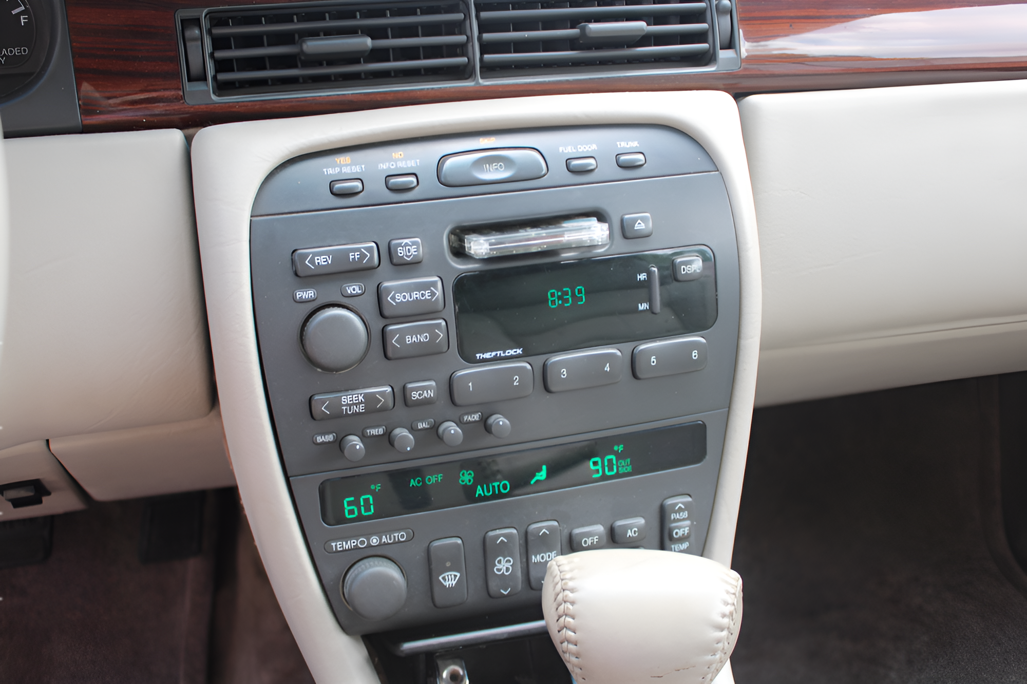 1998 Cadillac Eldorado Base - Photo 13