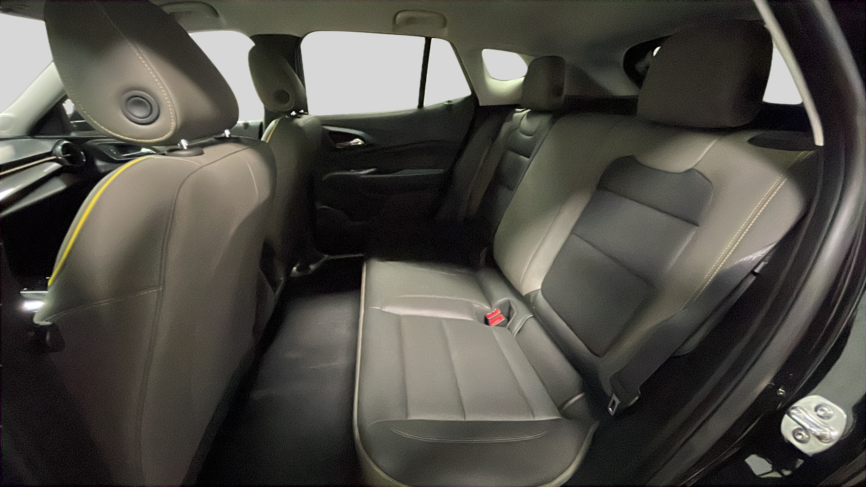2025 Chevrolet Trax Activ - Photo 14