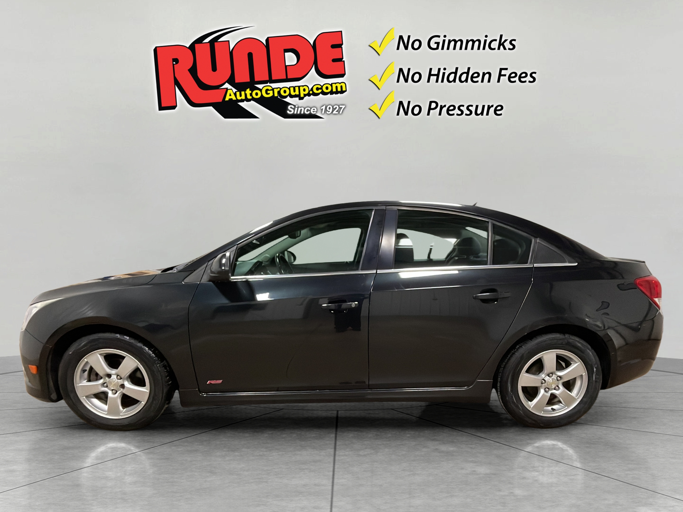 Used 2014 Chevrolet Cruze 1LT with VIN 1G1PC5SB9E7247431 for sale in East Dubuque, IL