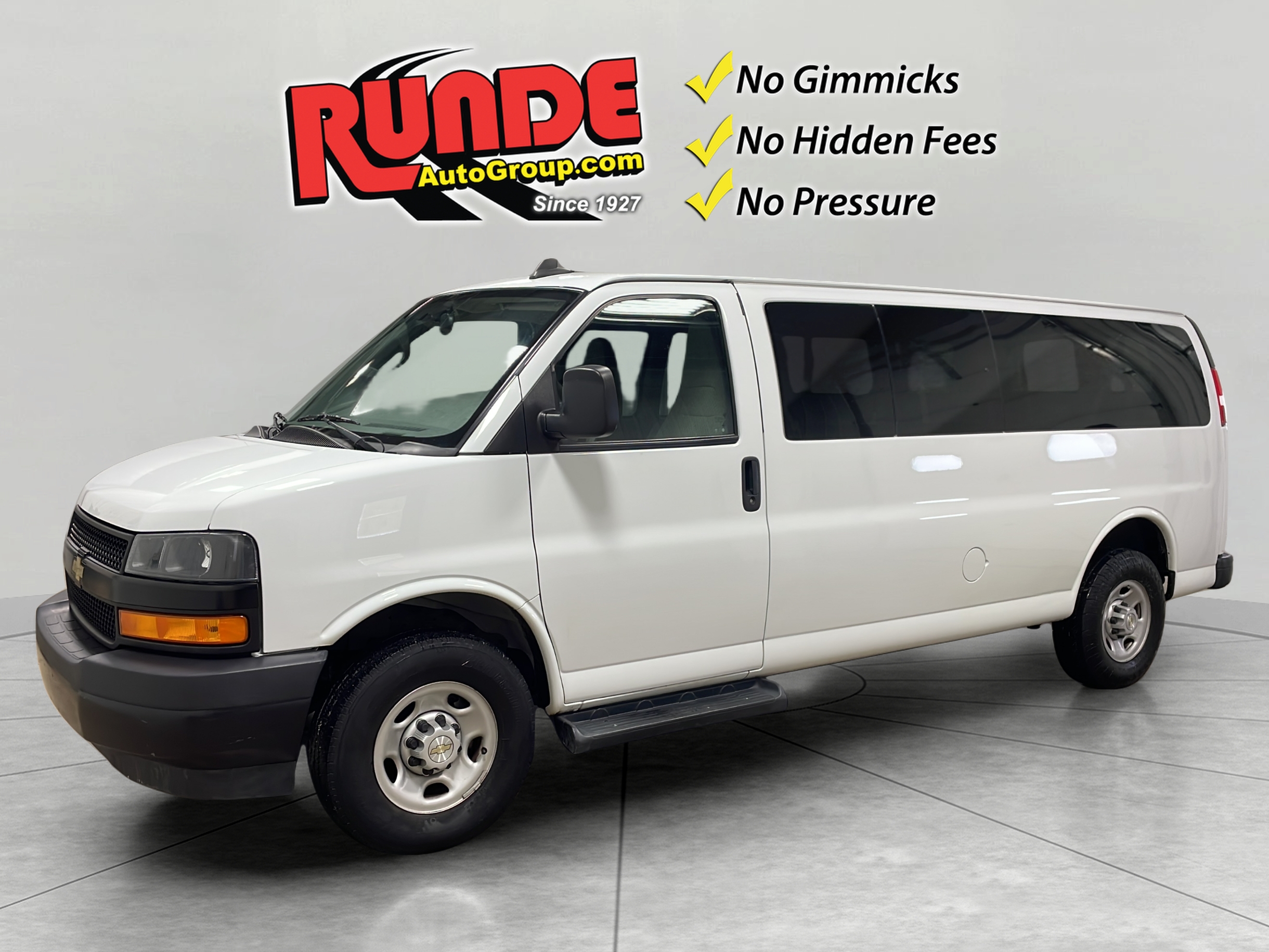 2023 Chevrolet Express 3500 LS Extended's photo