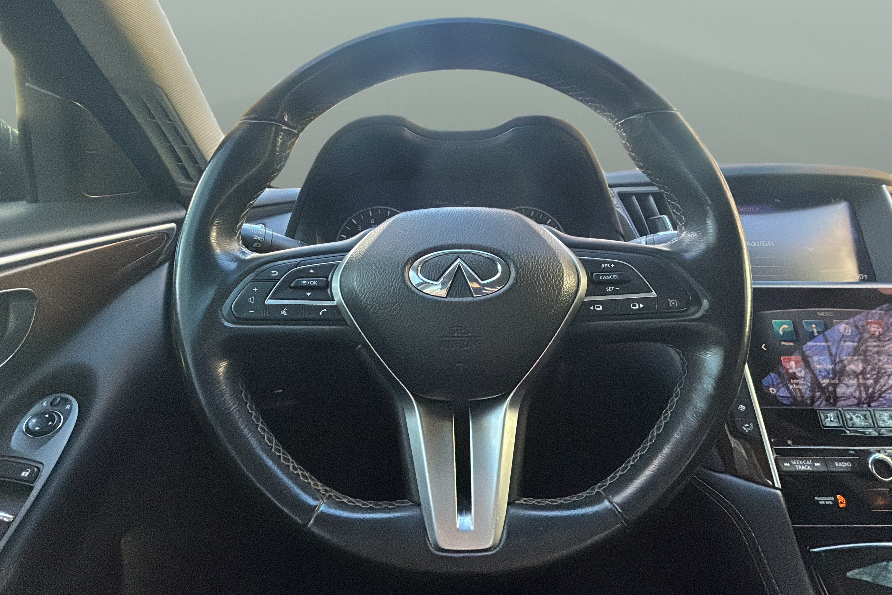 2018 INFINITI Q50 LUXE's photo