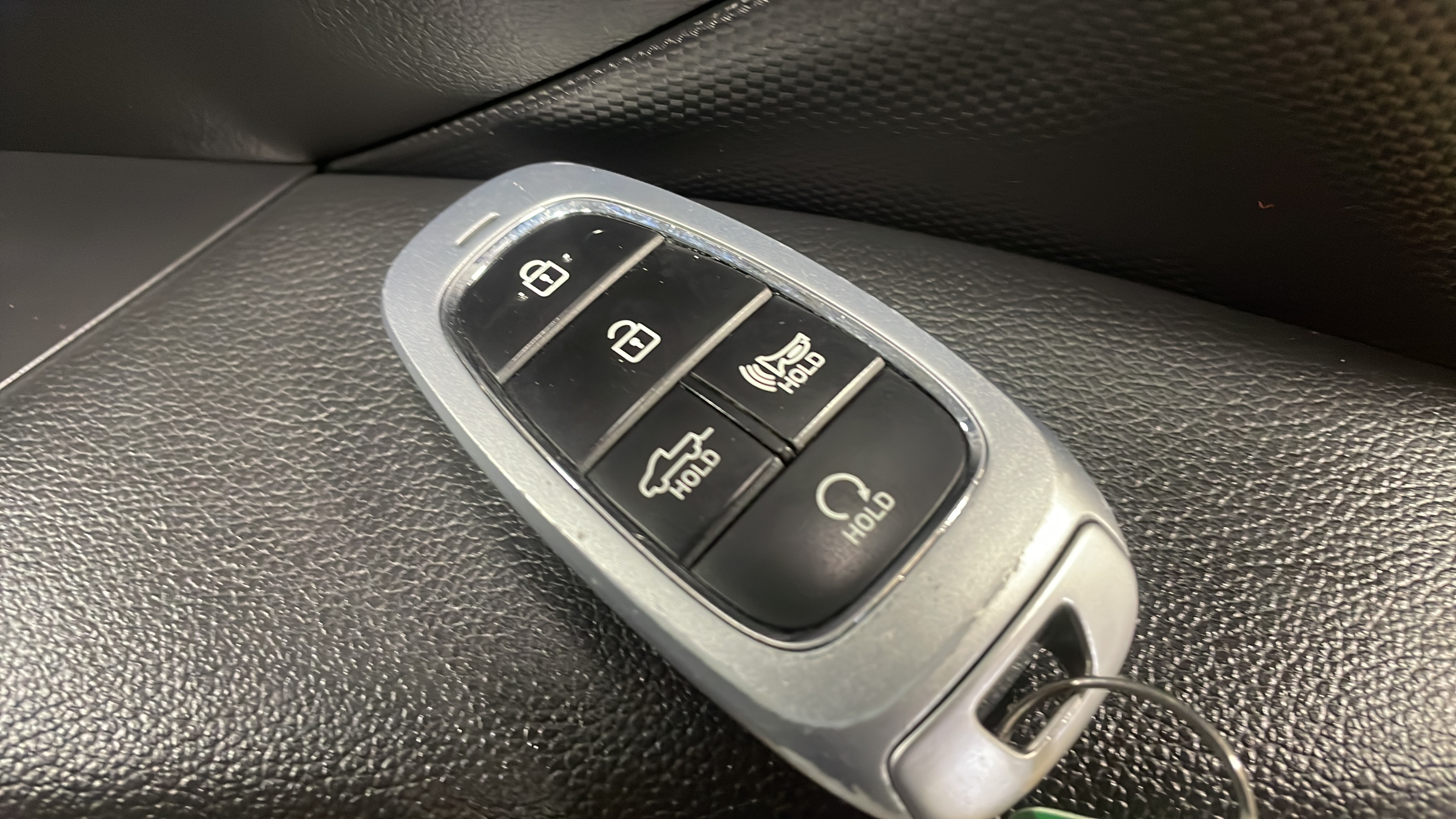 Mat Vs Rag 2023 Hyundai cbp-Santa Cruz SEL Premium Awd -heated cloth,sunroof,nav ...