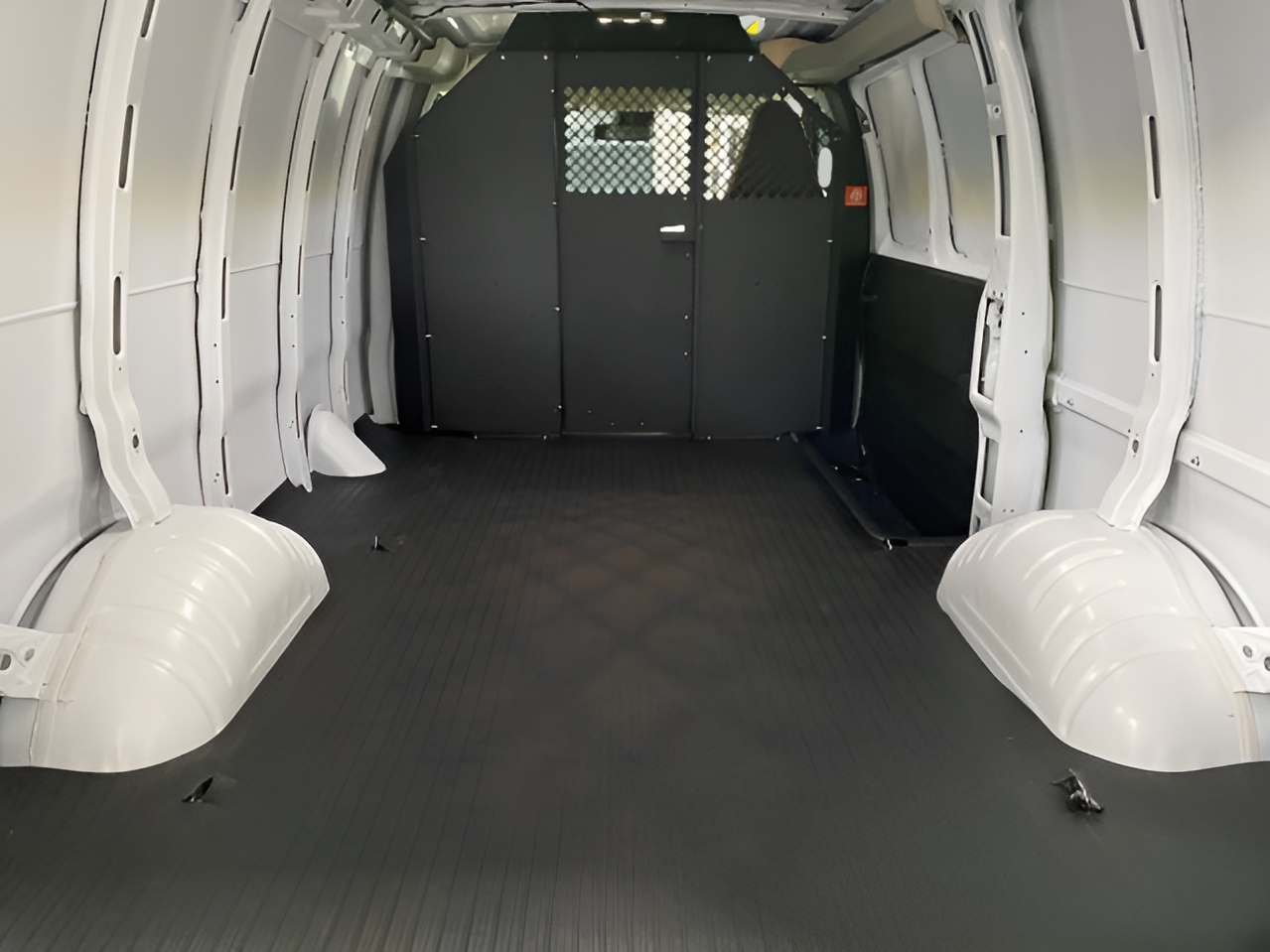 2025 Chevrolet Express Cargo Work Van - Photo 12