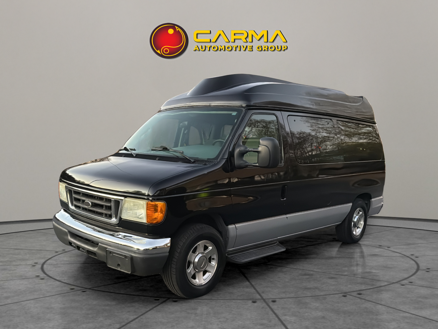 2006 Ford Econoline Wagon XL's photo