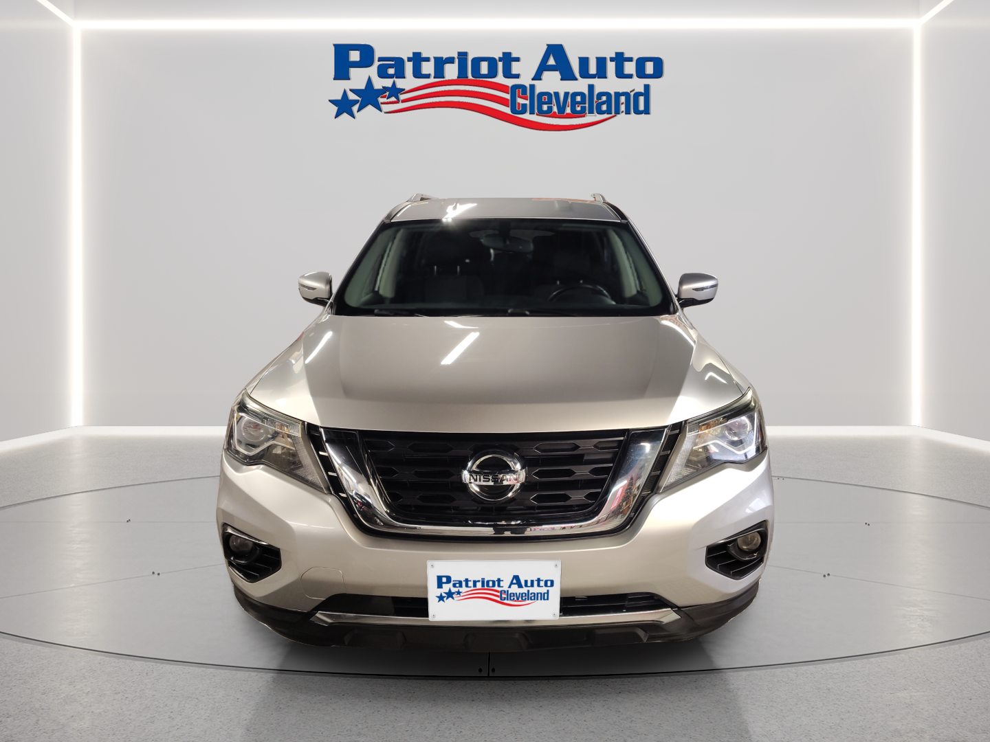 2018 Nissan Pathfinder SV's photo