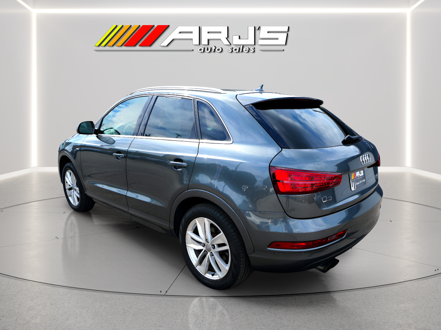 View vehicle photo 3