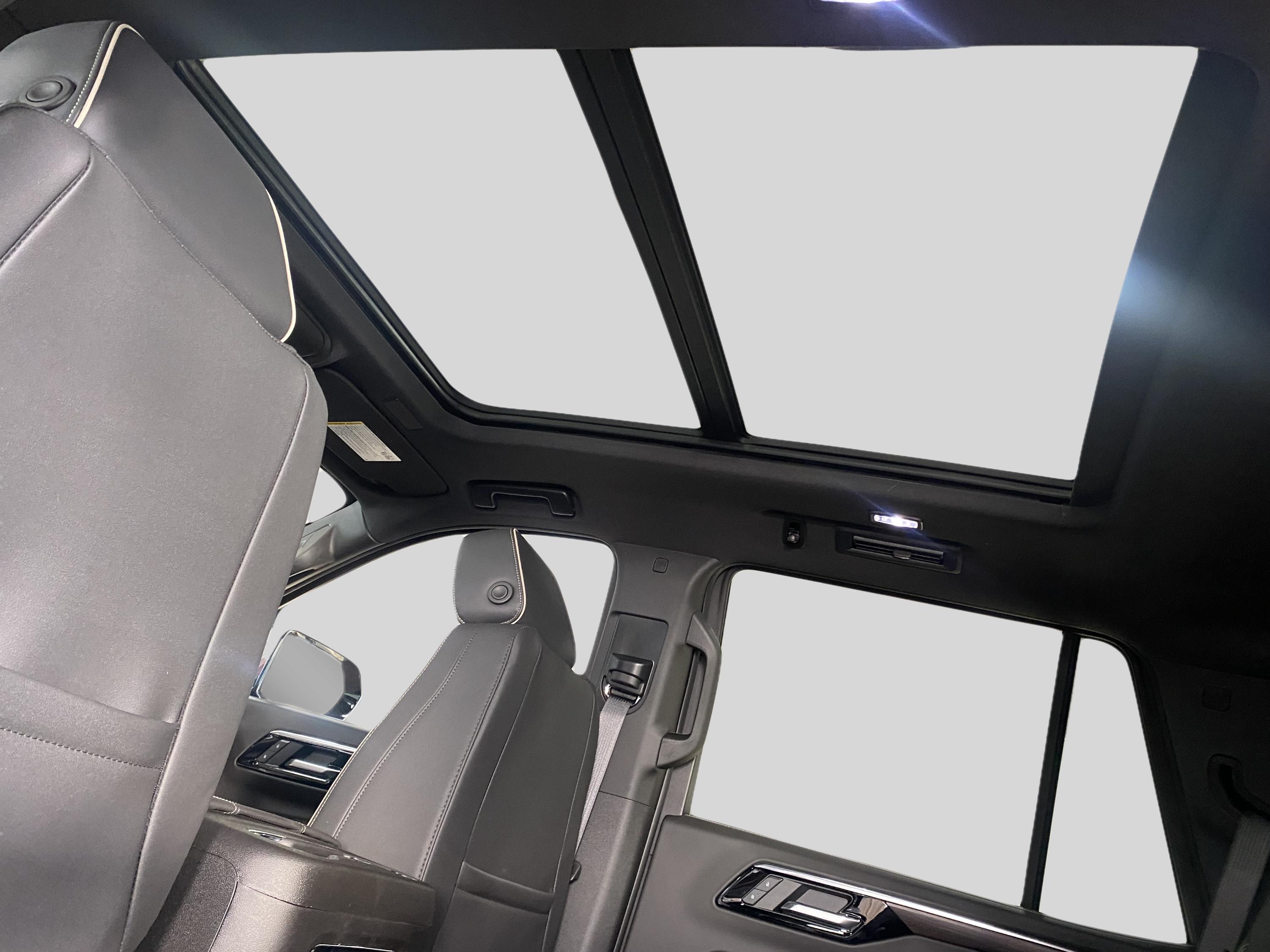 2026 Chevrolet Tahoe Premier - Photo 11