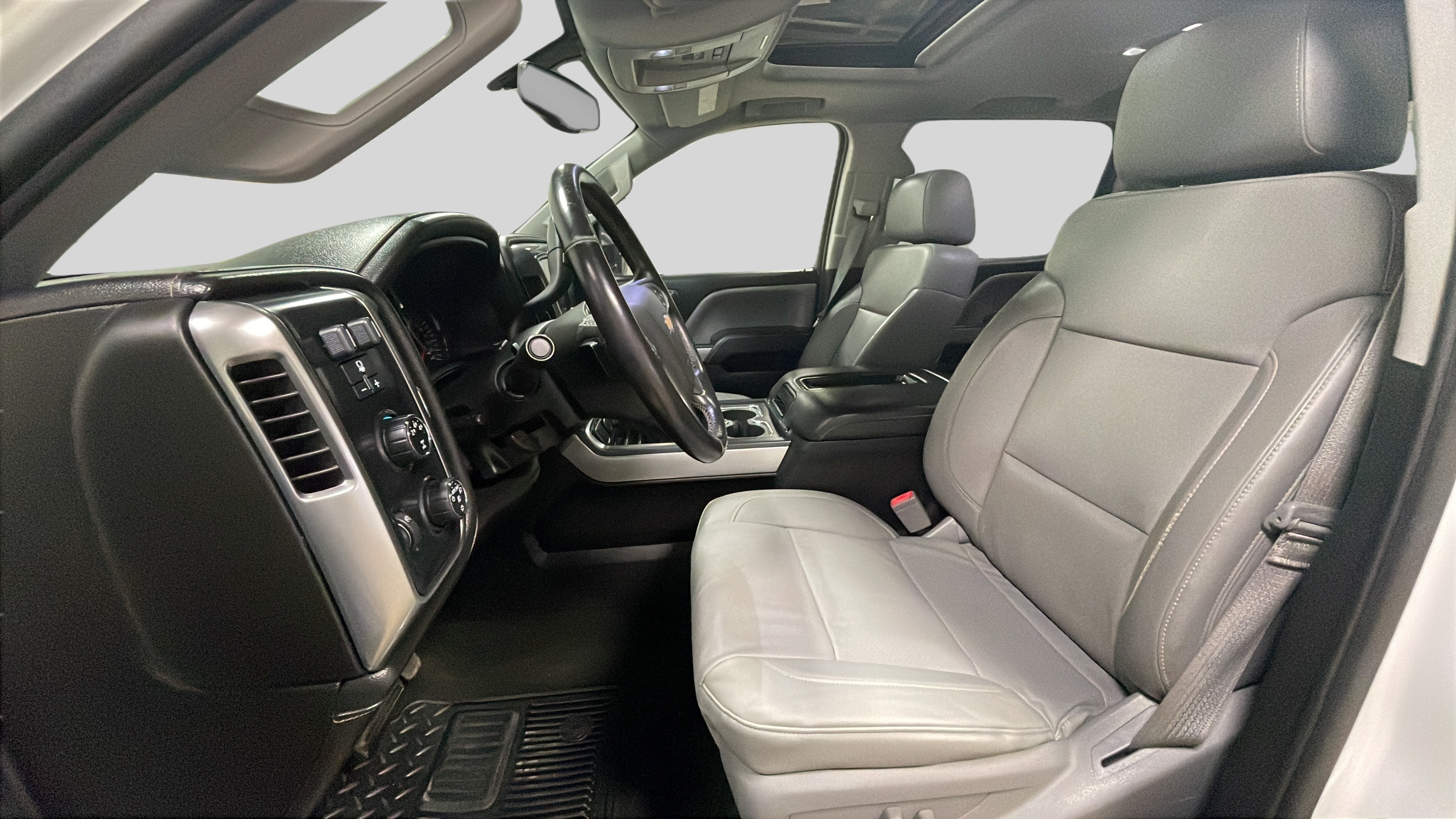 2015 Chevrolet Silverado 2500HD LTZ - Photo 11