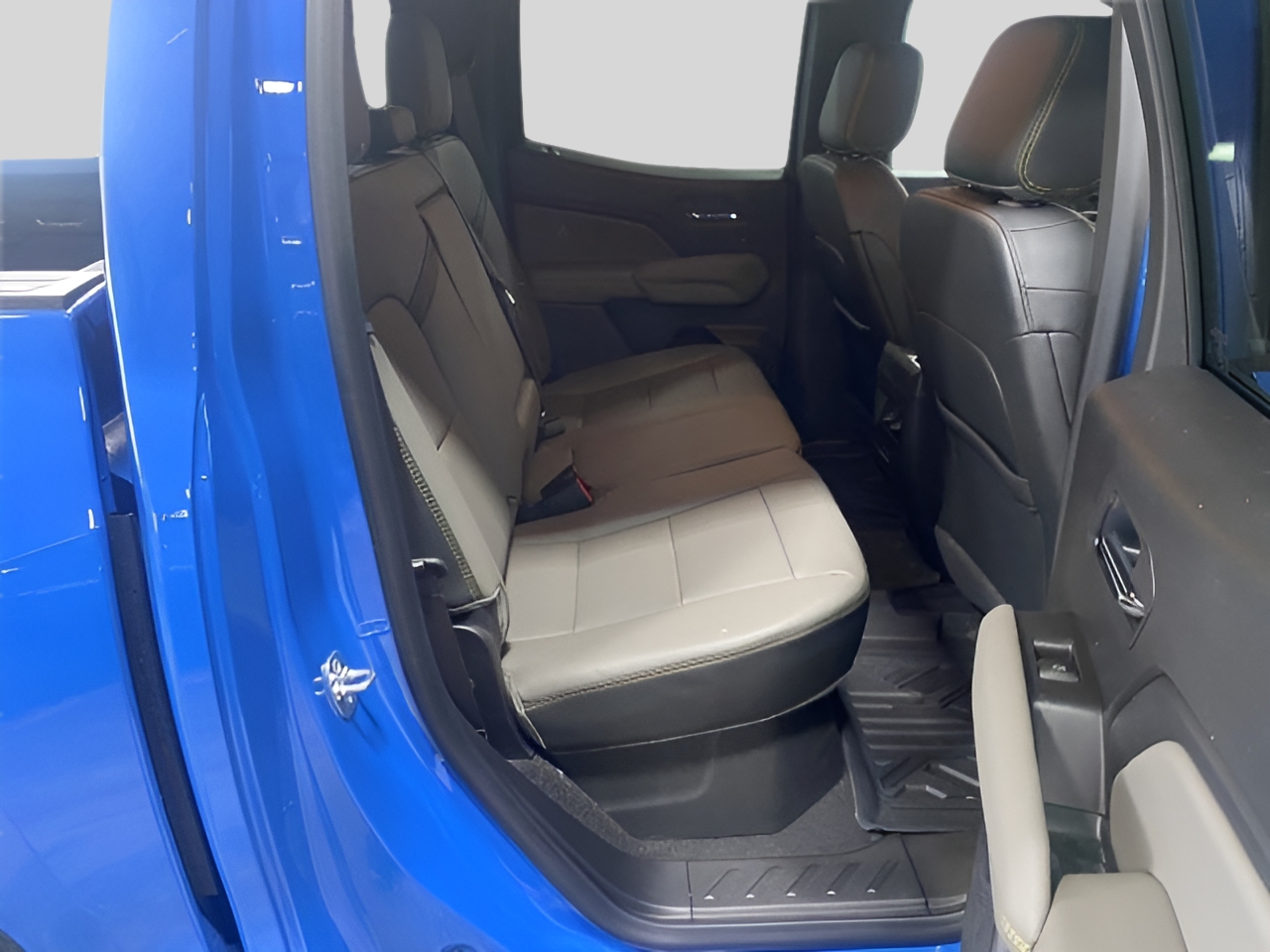 2026 Chevrolet Colorado ZR2 - Photo 9