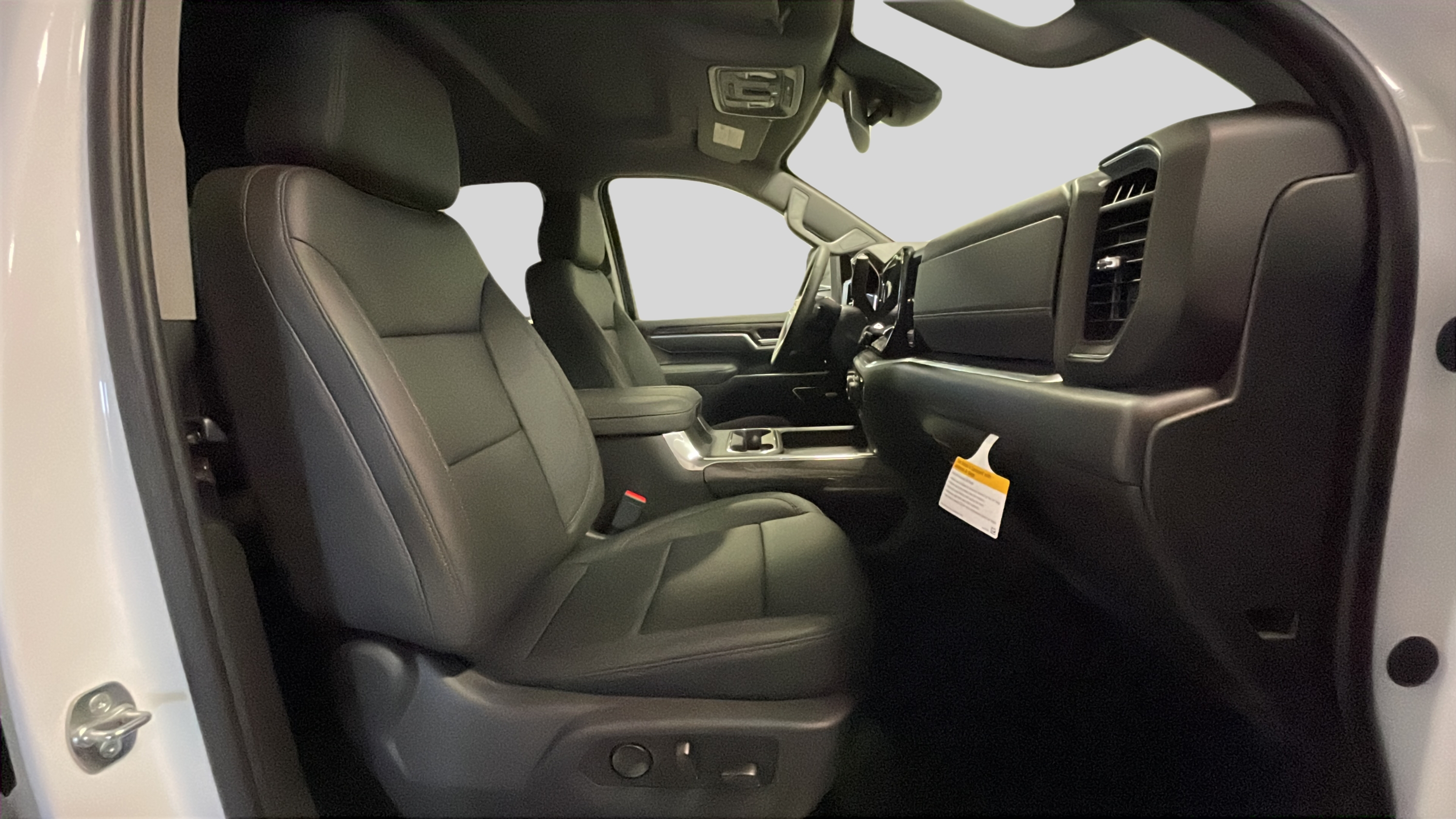 2026 Chevrolet Silverado 3500HD LTZ - Photo 16