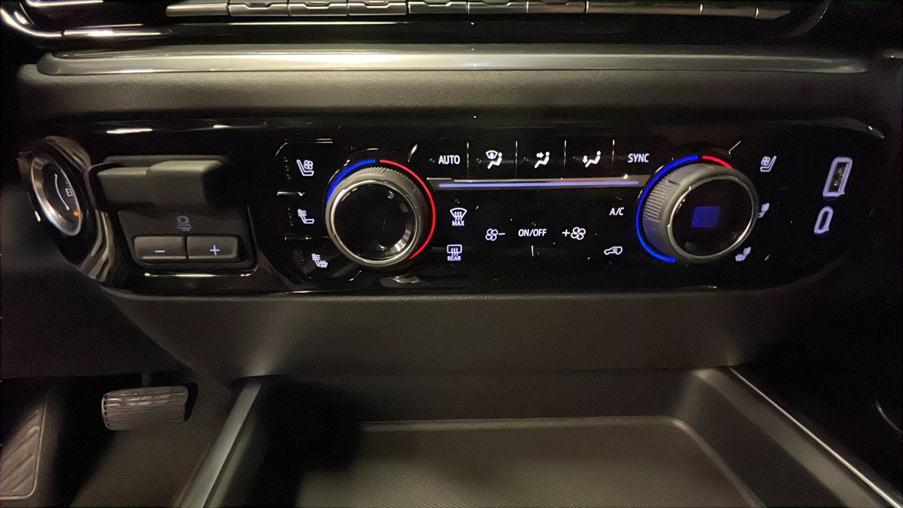 2026 Chevrolet Silverado 2500 HD High Country - Photo 14