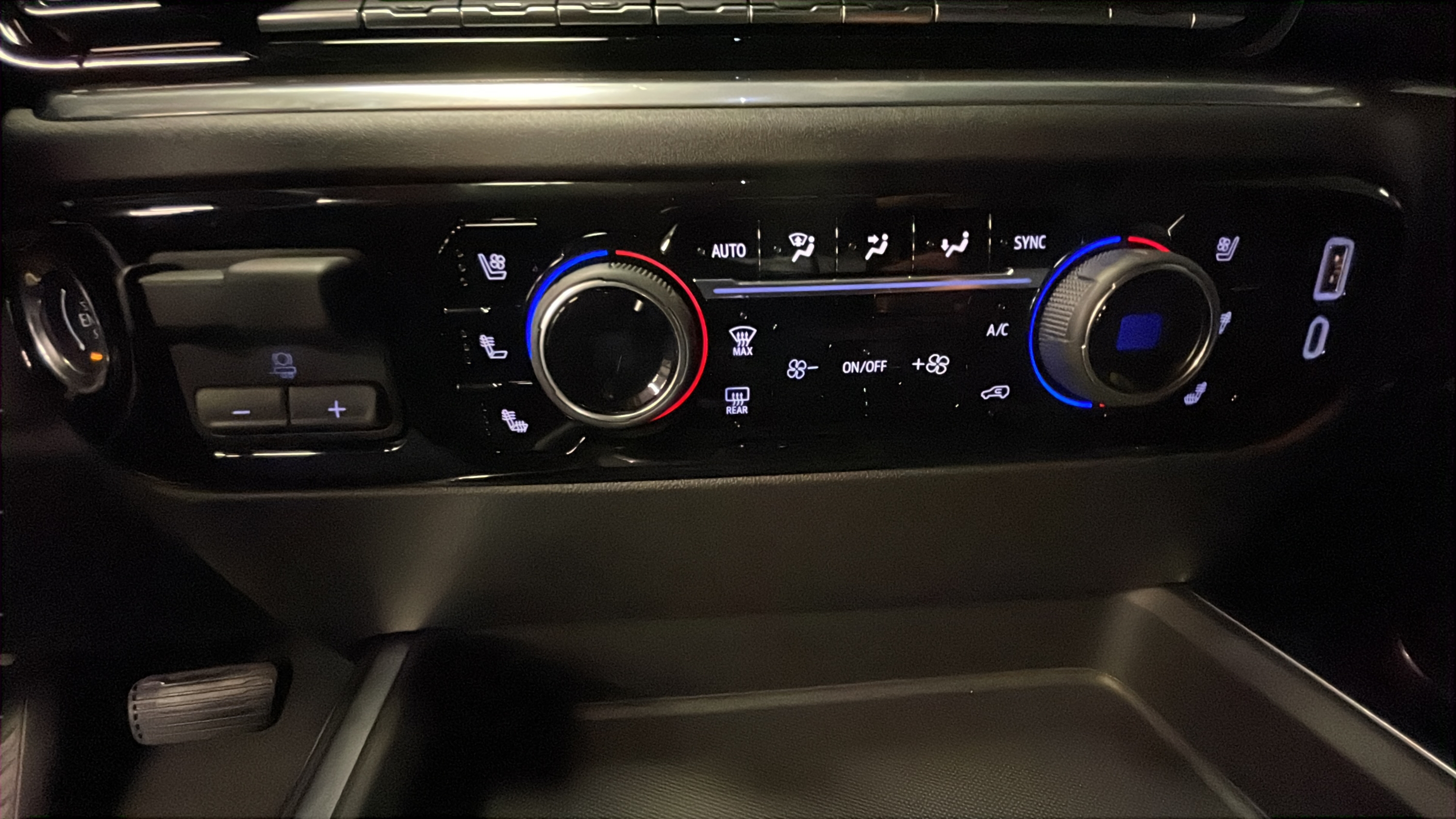 2026 Chevrolet Silverado 2500 HD LTZ - Photo 14