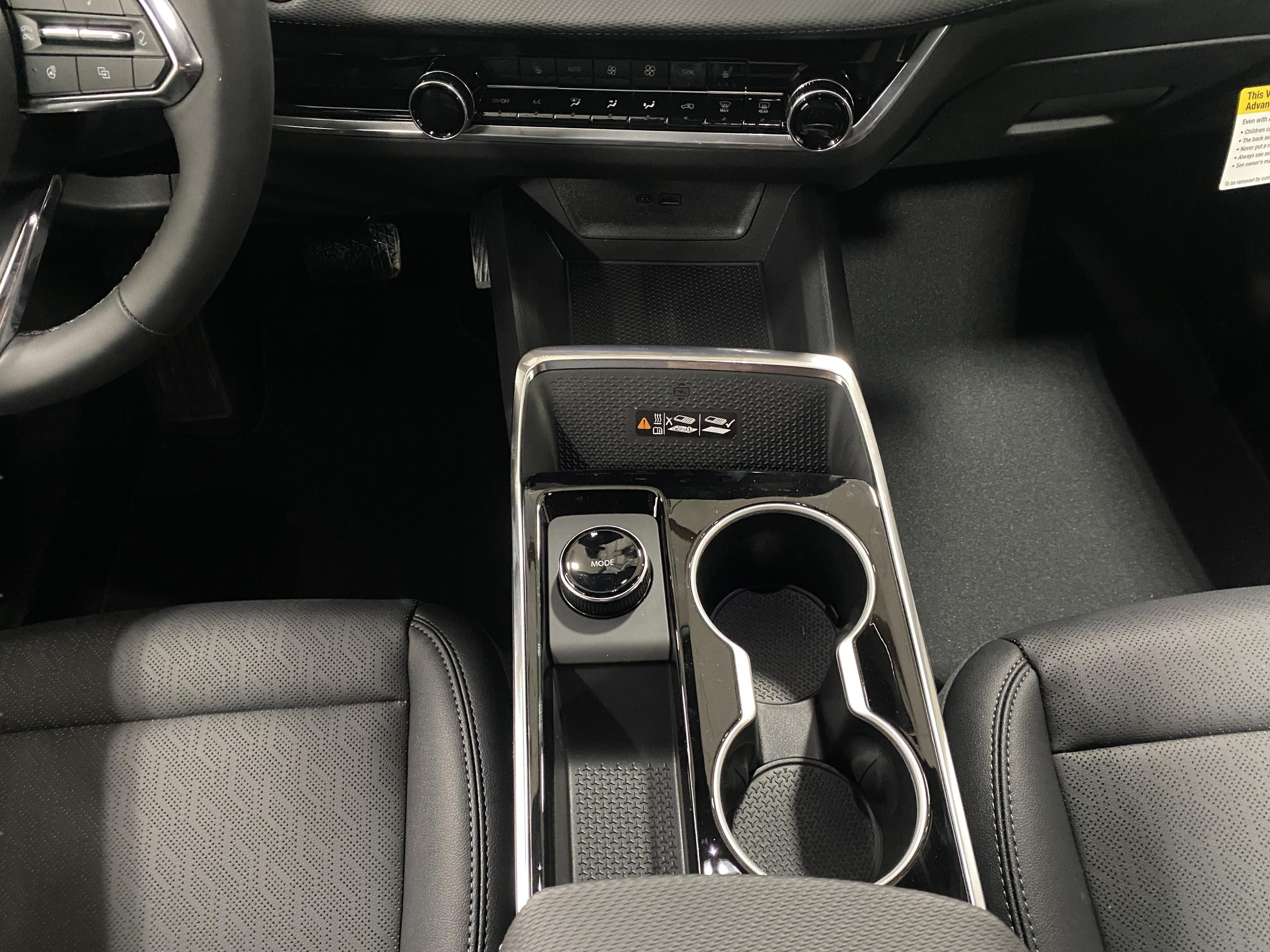 2026 Chevrolet Equinox LT - Photo 10