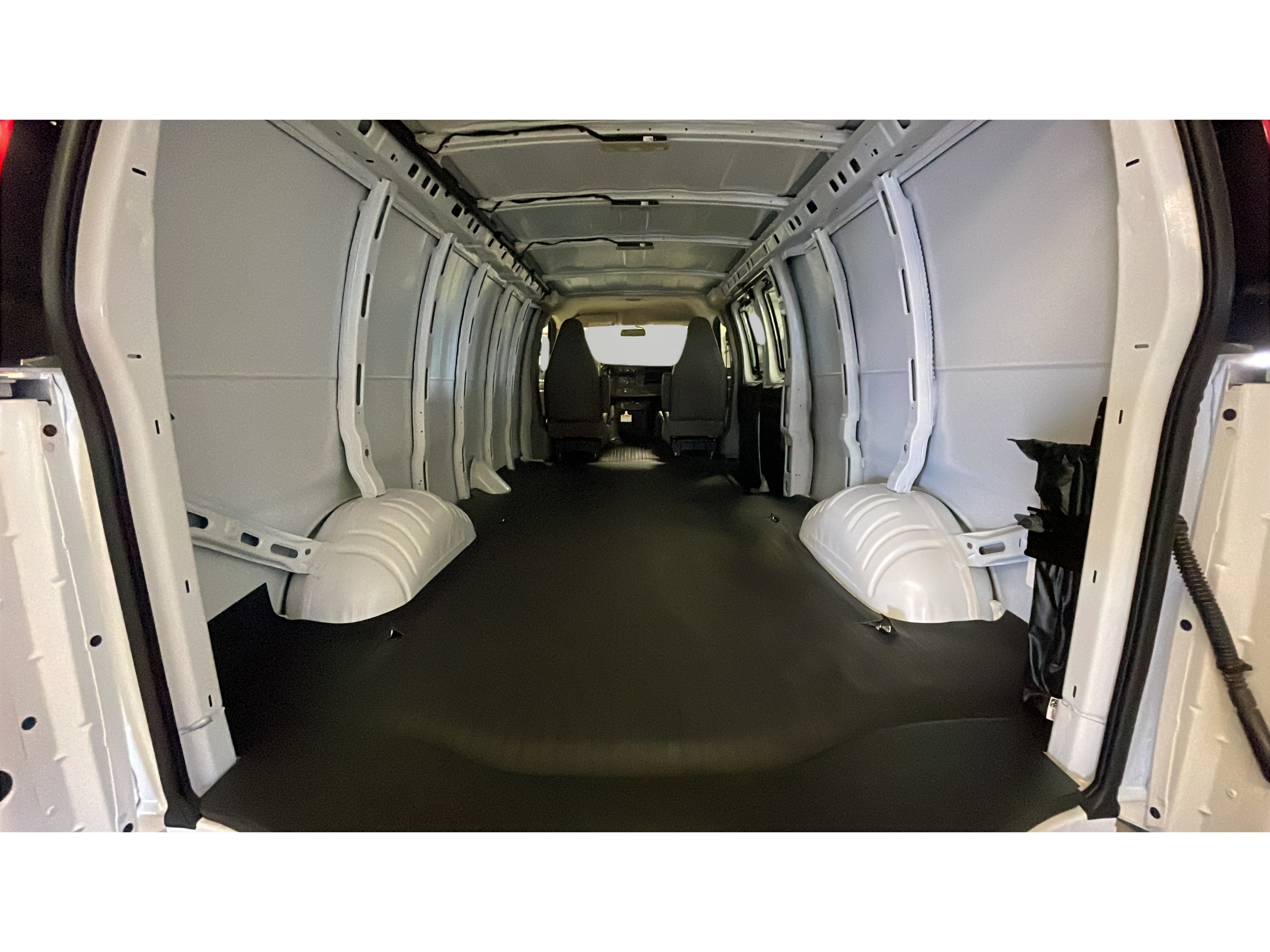 2026 Chevrolet Express Cargo Work Van - Photo 15
