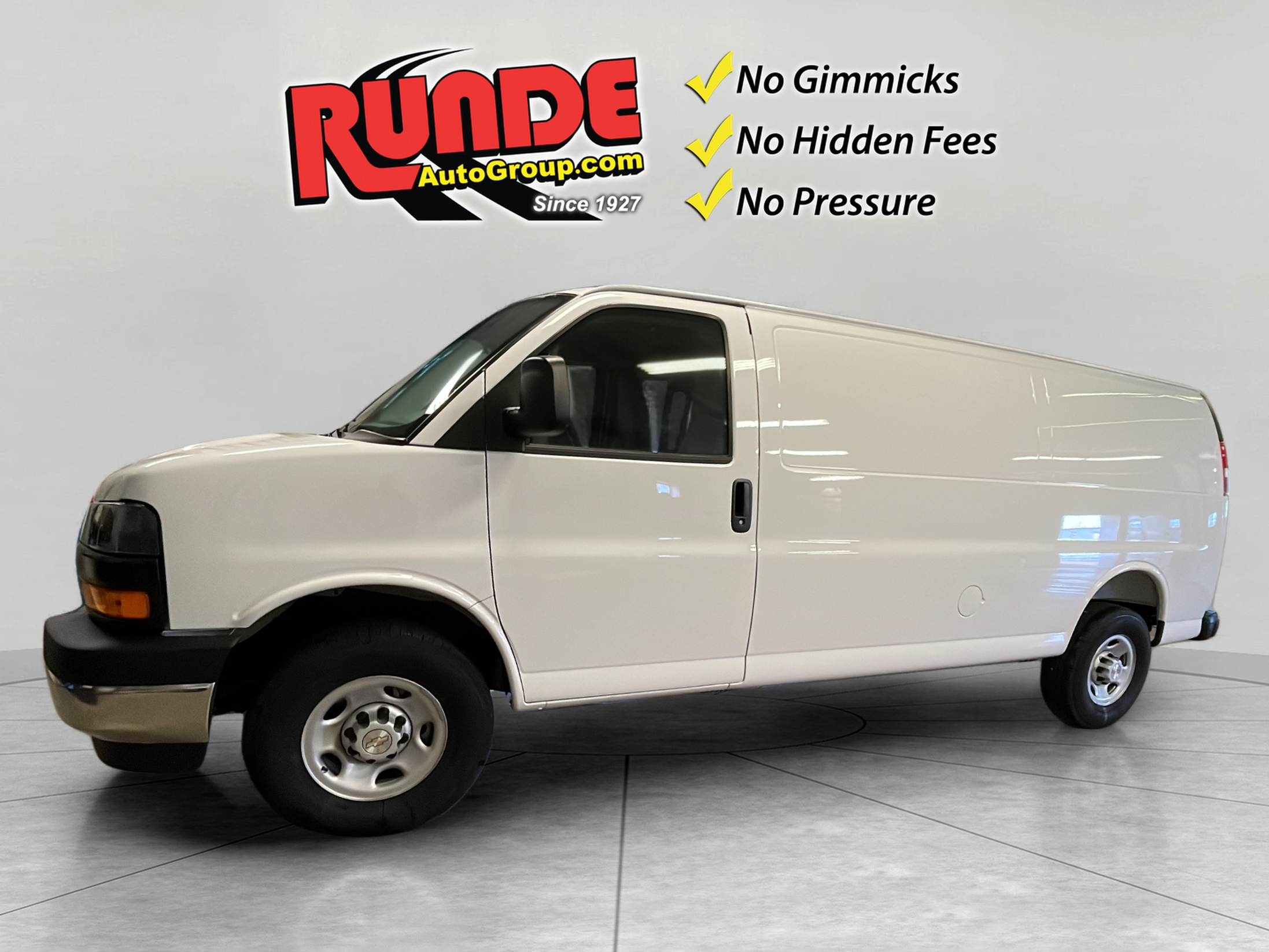 2026 Chevrolet Express 3500 Extended Work Van's photo