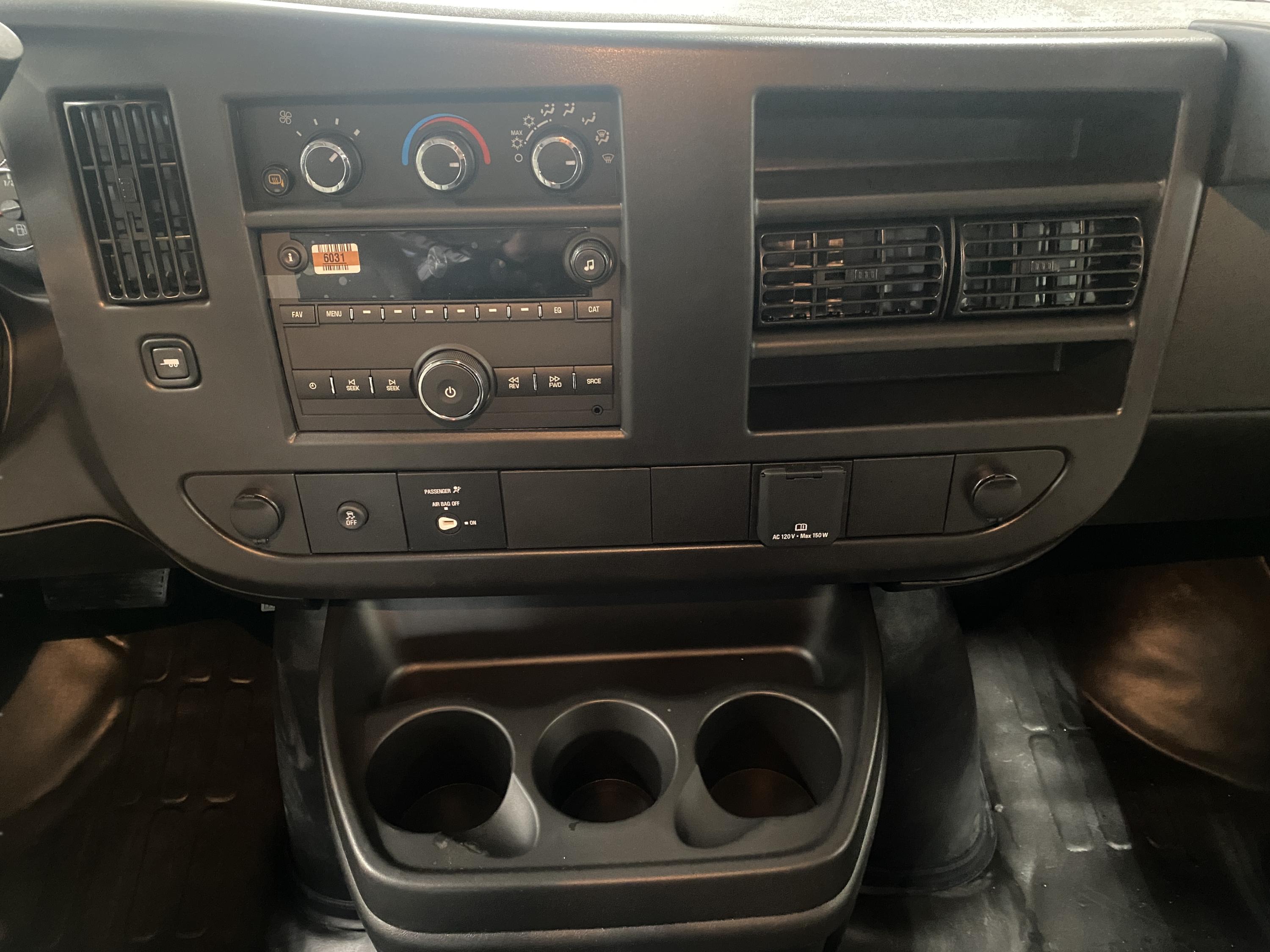 2026 Chevrolet Express Cargo Work Van - Photo 7