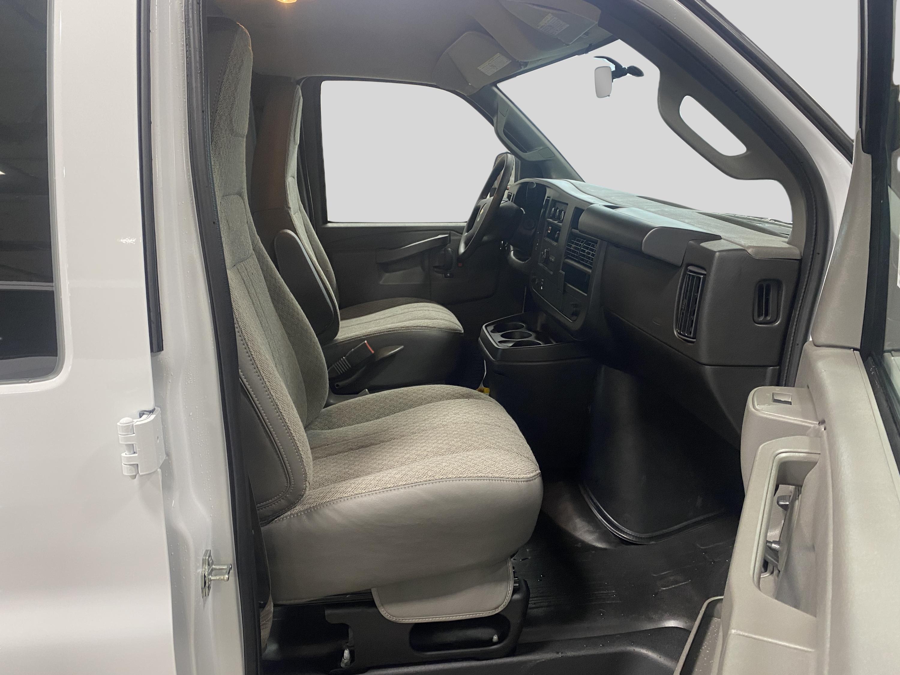 2026 Chevrolet Express Cargo Work Van - Photo 15