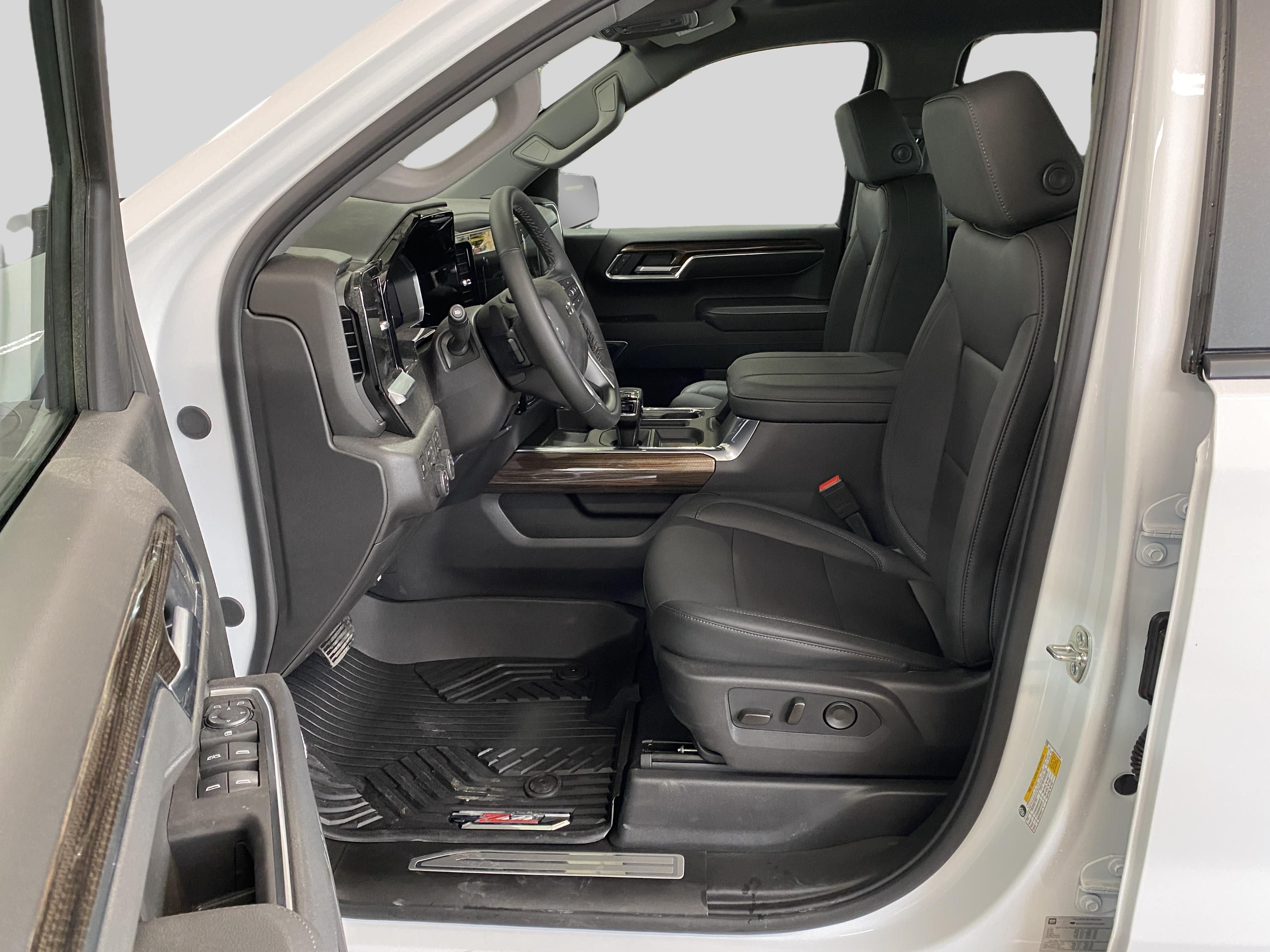 2026 Chevrolet Silverado 1500 LT Trail Boss - Photo 13